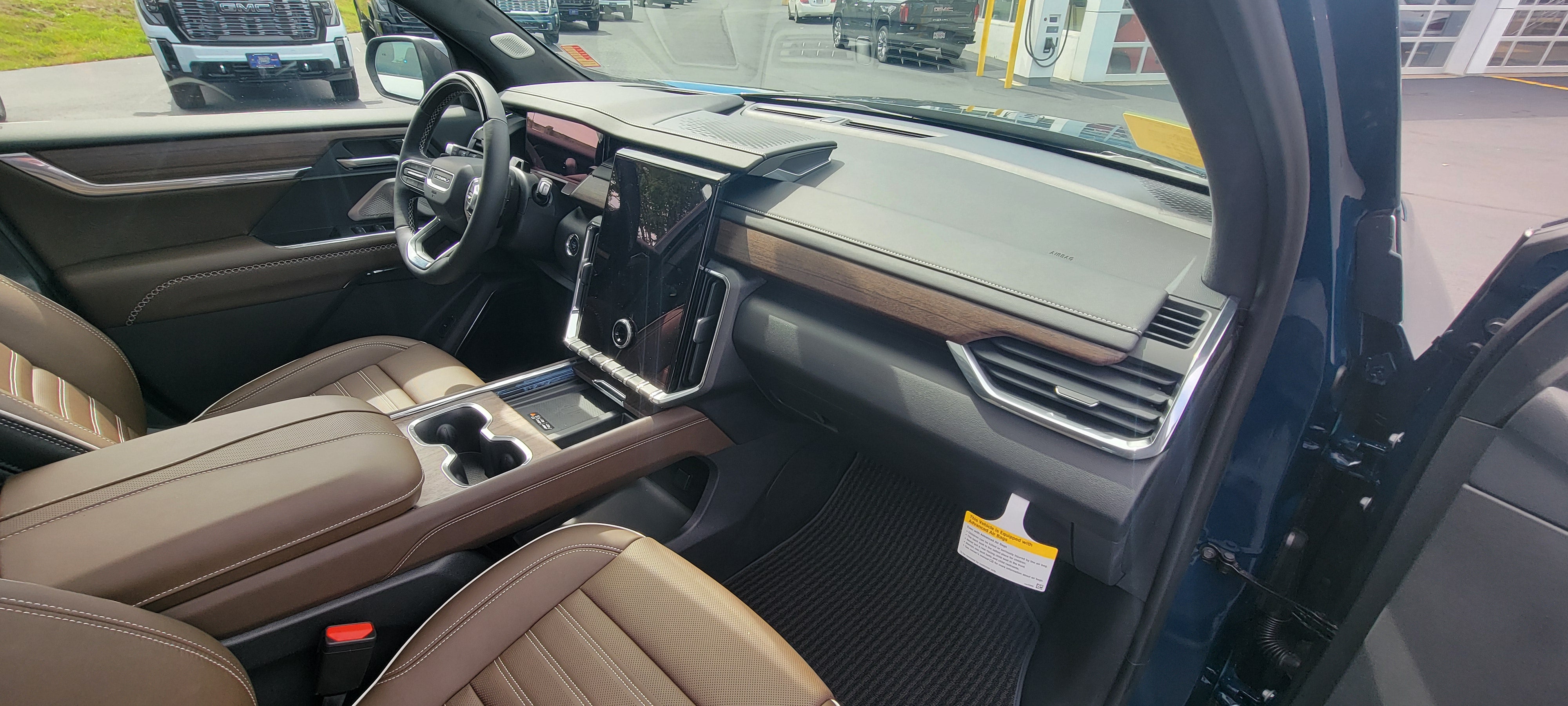2027 GMC Acadia Denali Ultimate