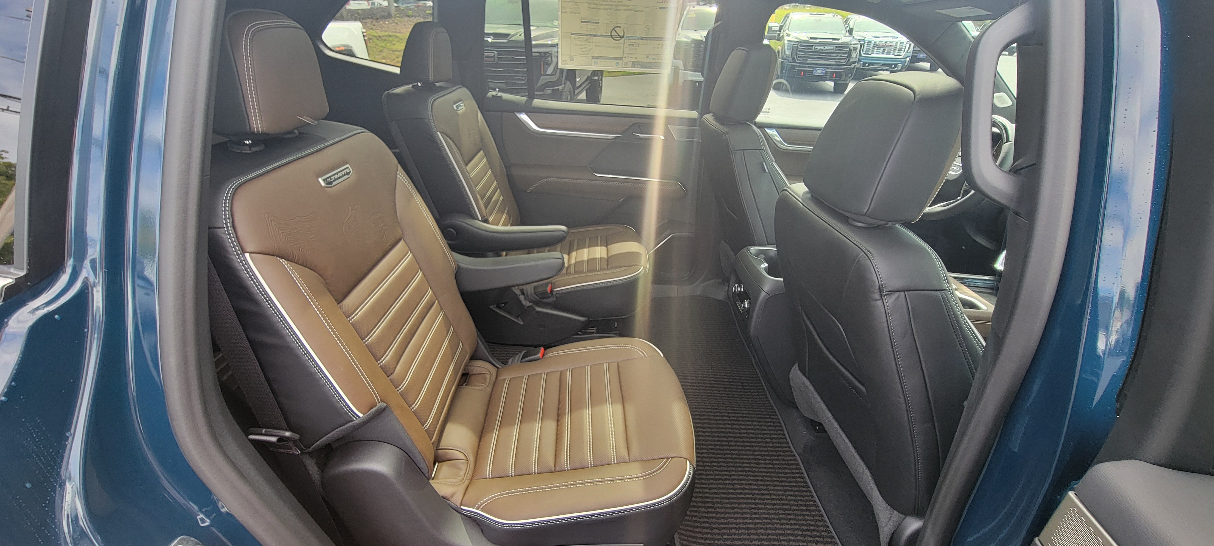 2027 GMC Acadia Denali Ultimate