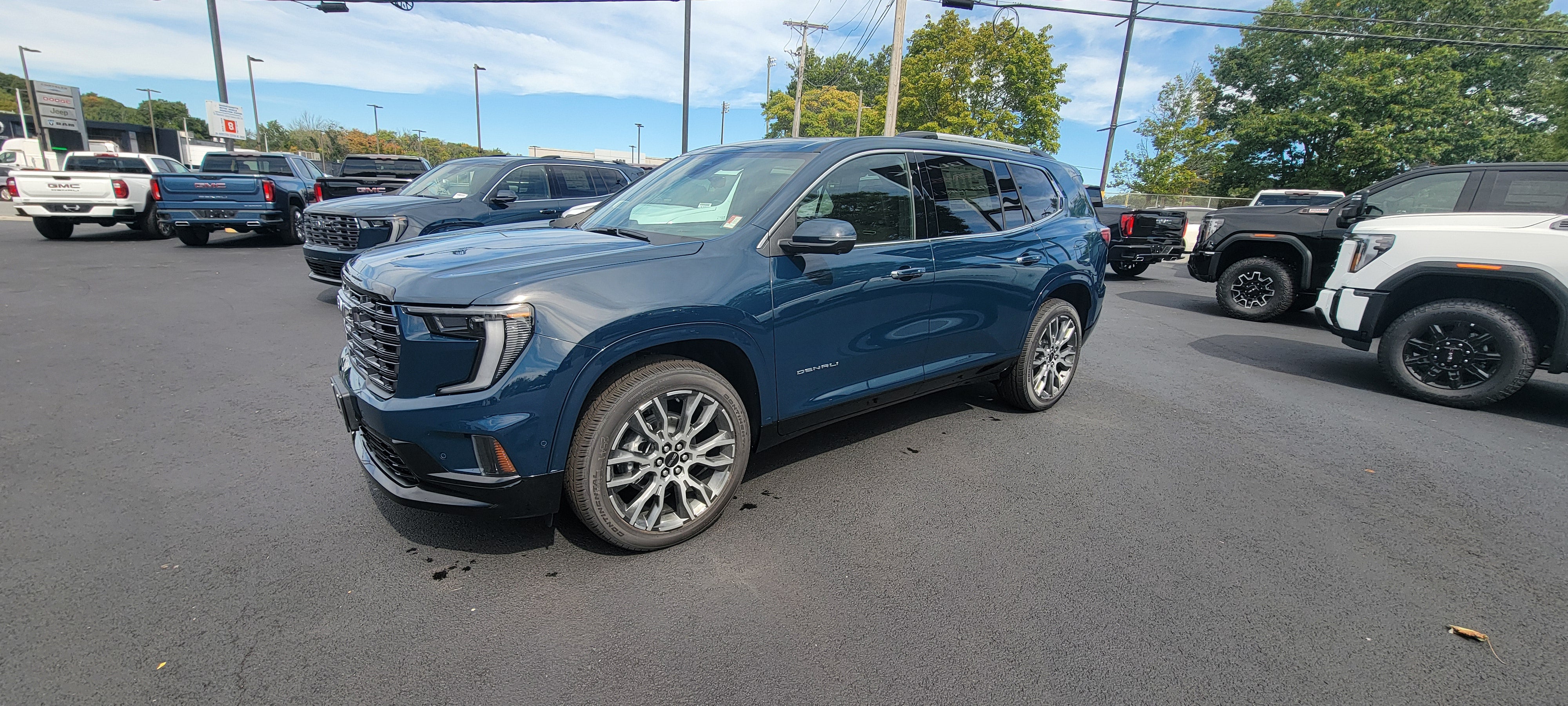2027 GMC Acadia Denali Ultimate