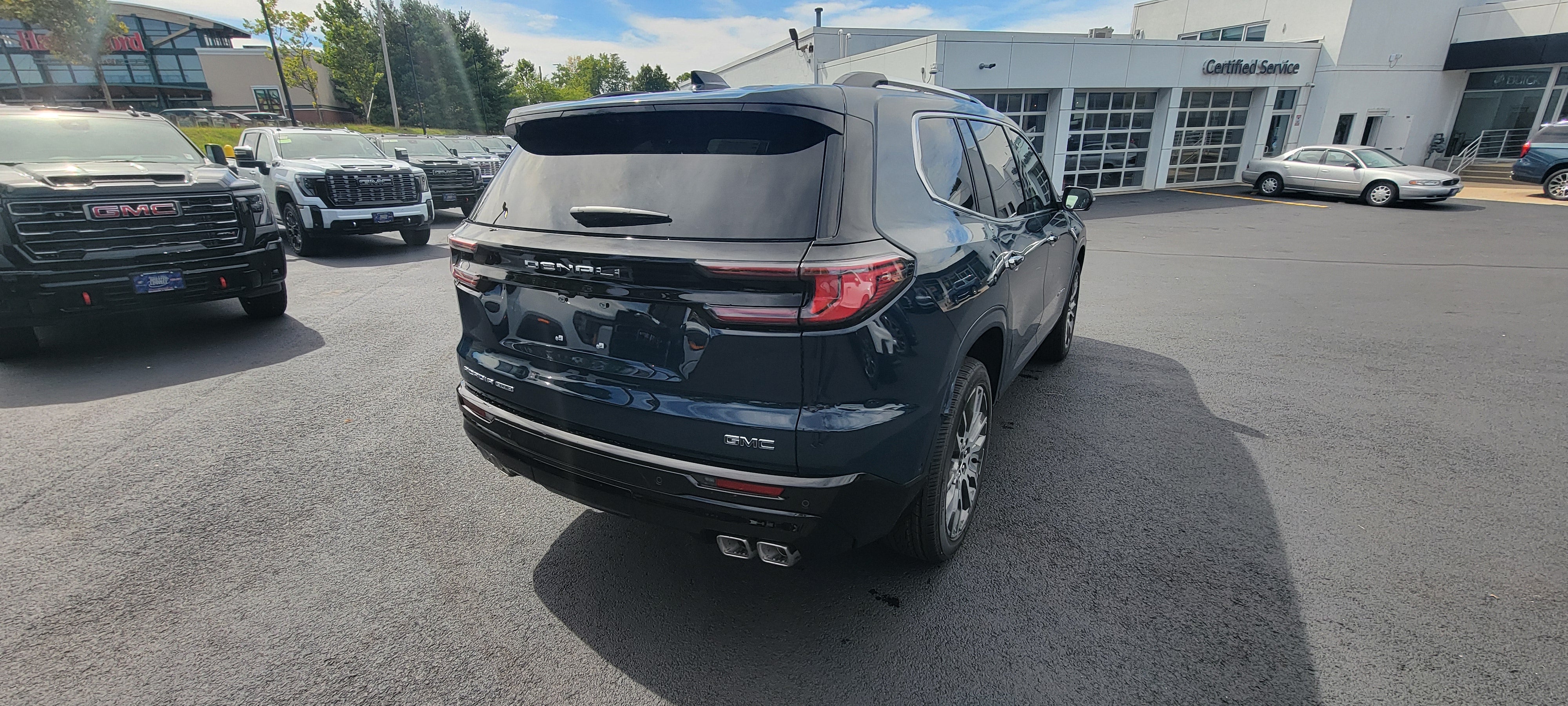2027 GMC Acadia Denali Ultimate