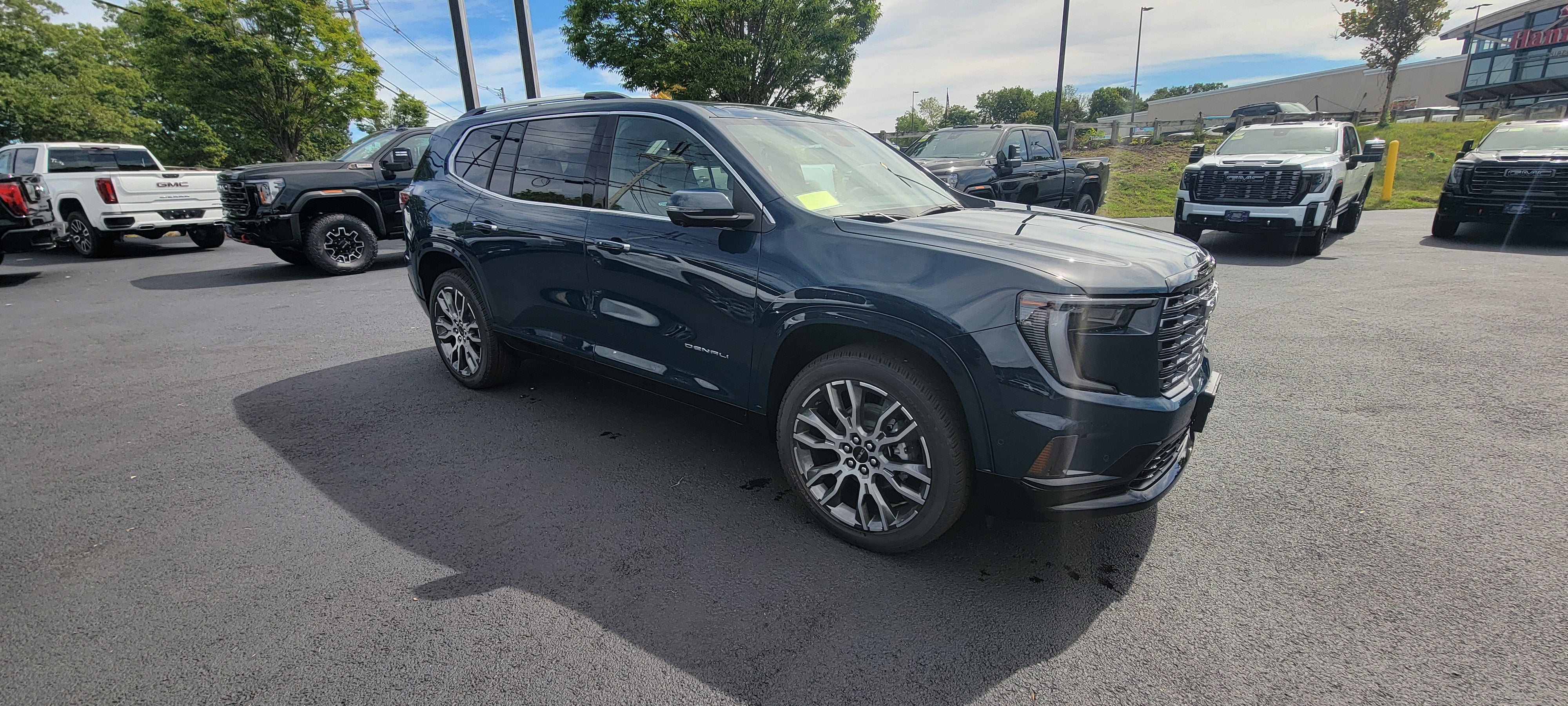 2027 GMC Acadia Denali Ultimate