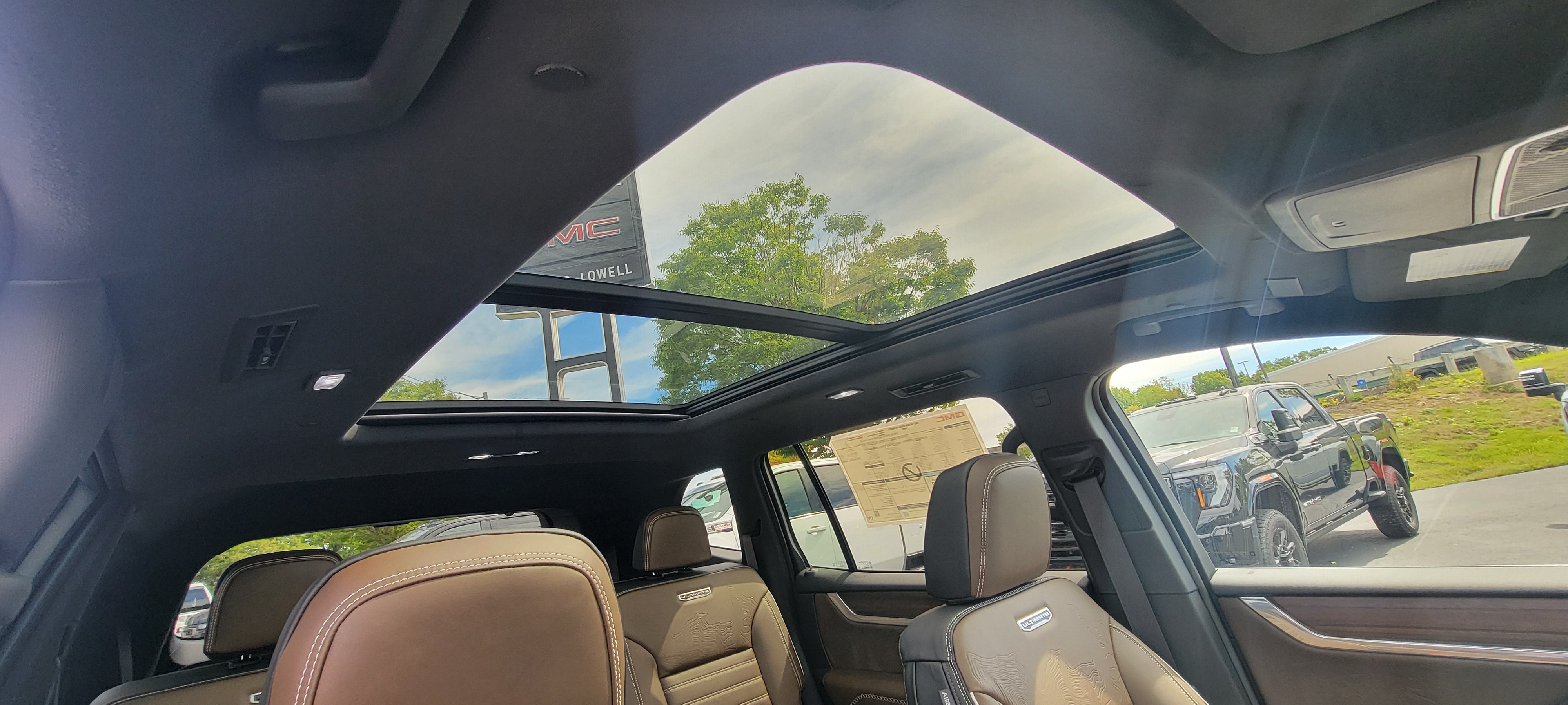 2027 GMC Acadia Denali Ultimate
