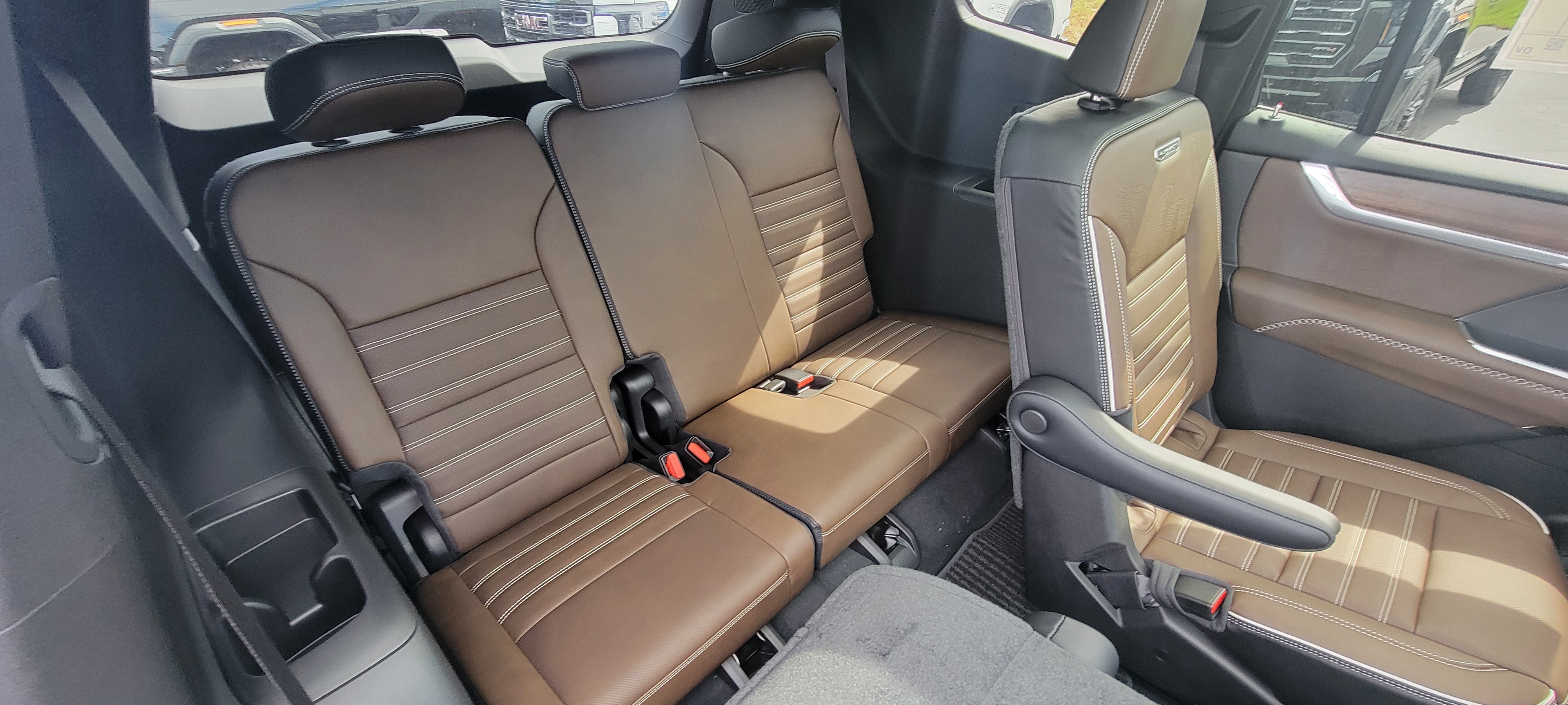 2027 GMC Acadia Denali Ultimate