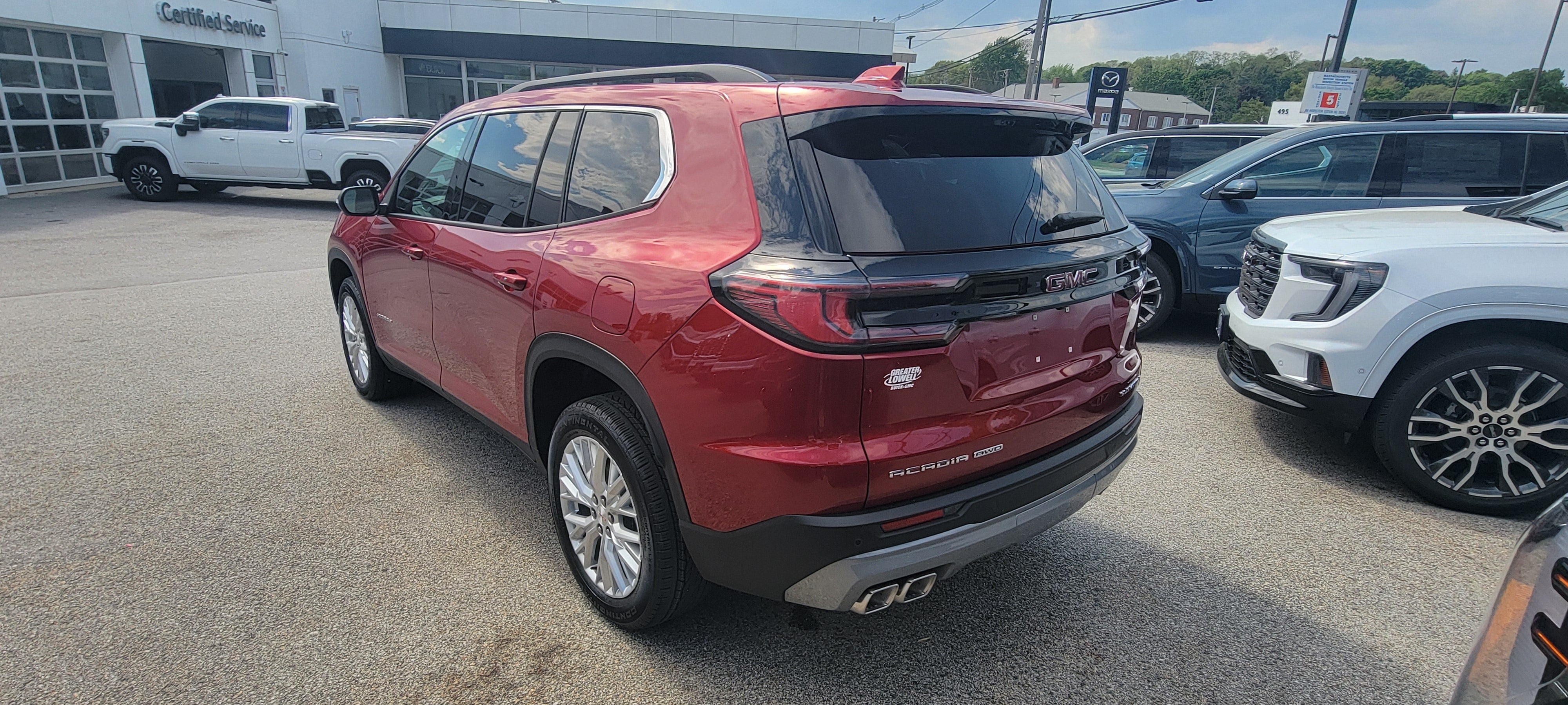 2026 GMC Acadia Elevation