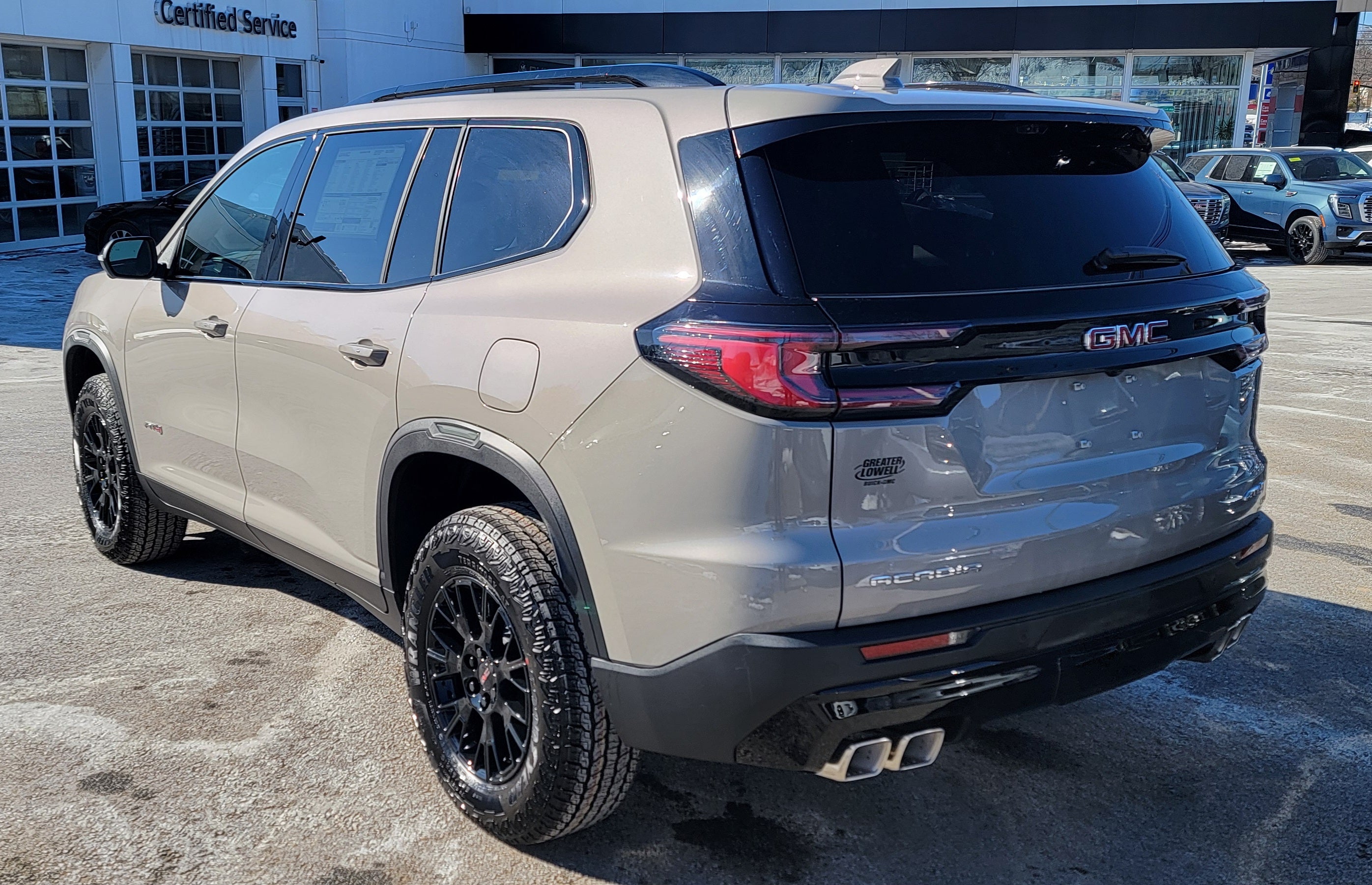 2026 GMC Acadia AT4