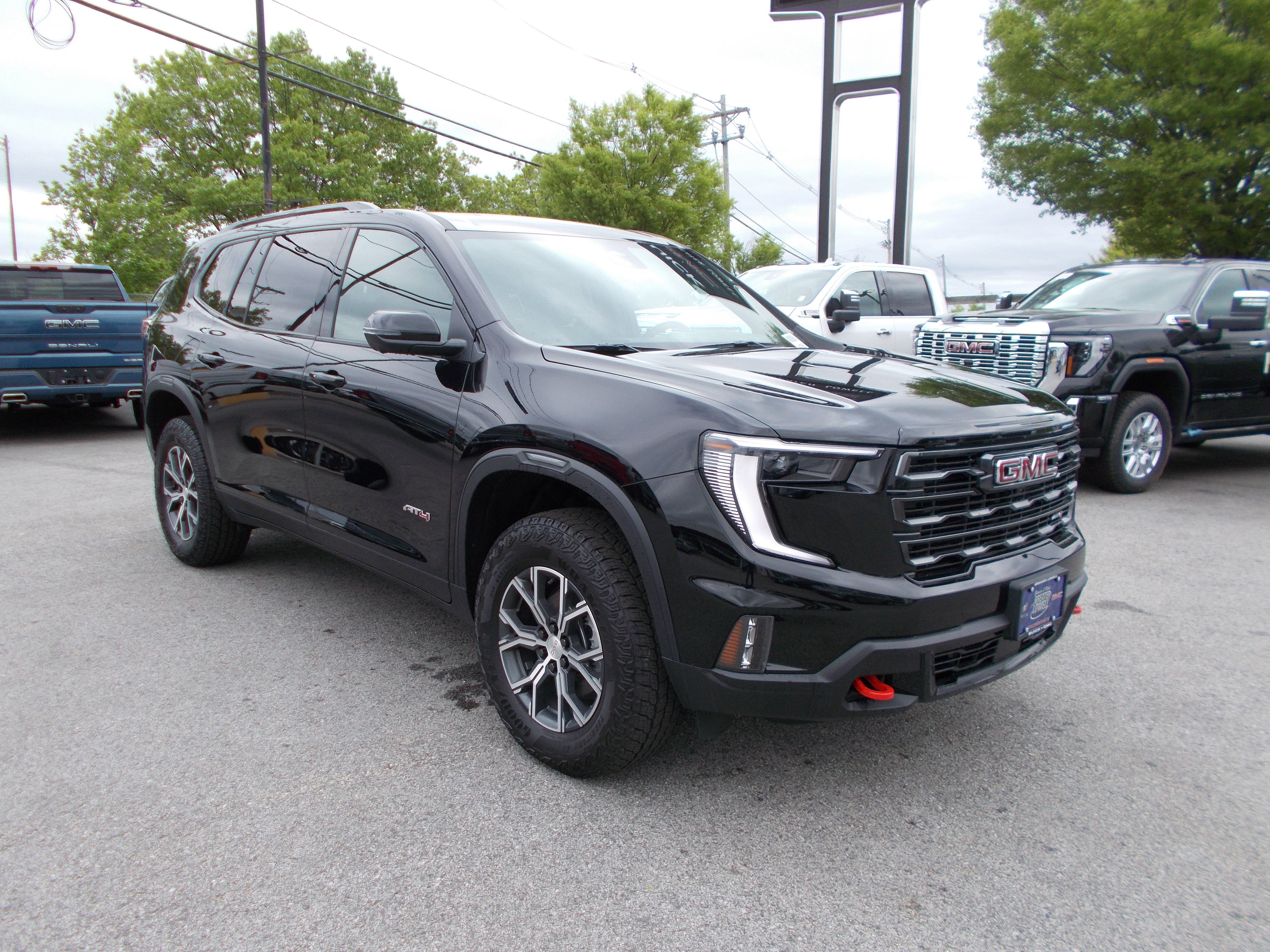 2025 GMC Acadia AT4