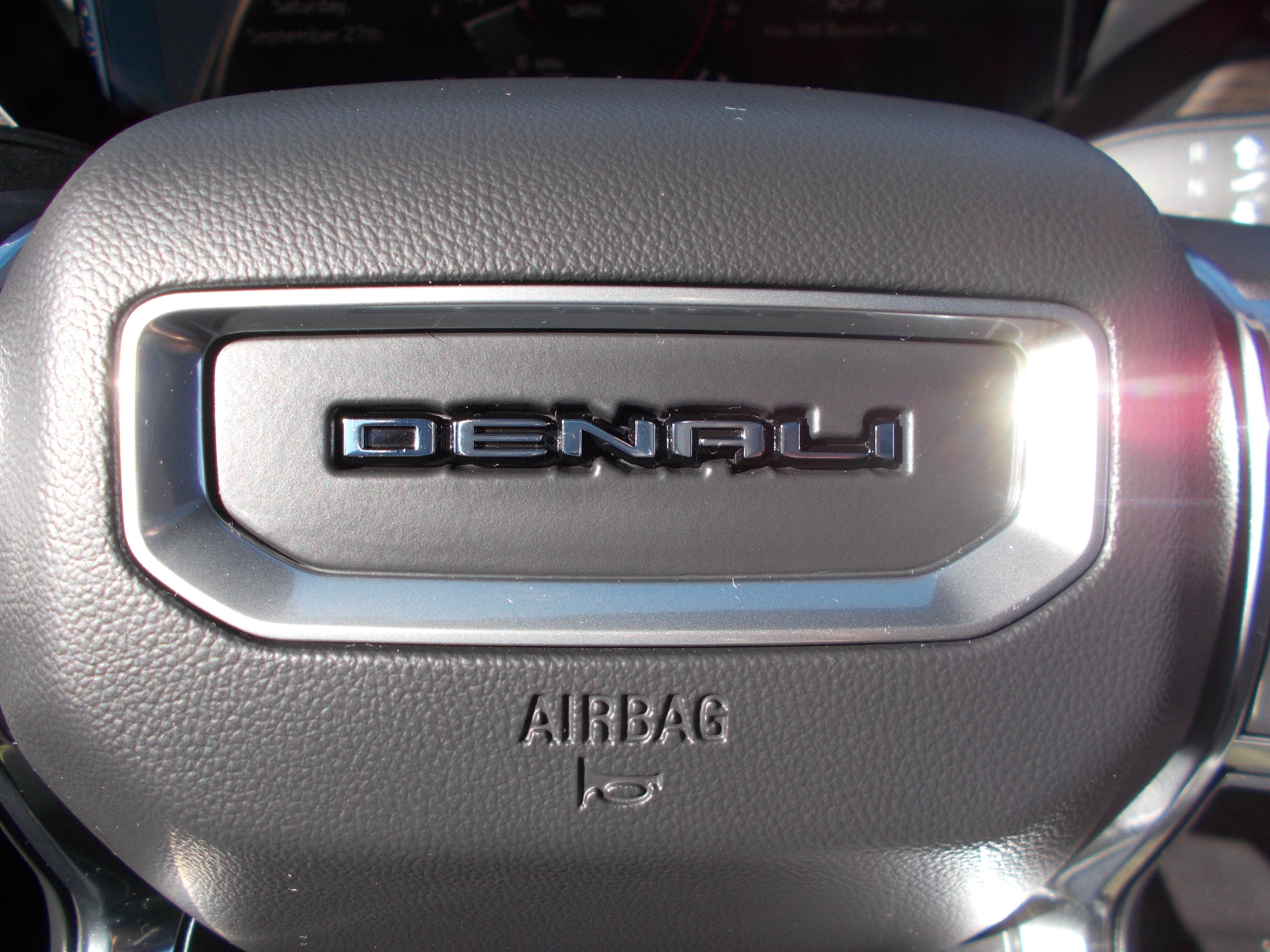 2024 GMC Acadia Denali