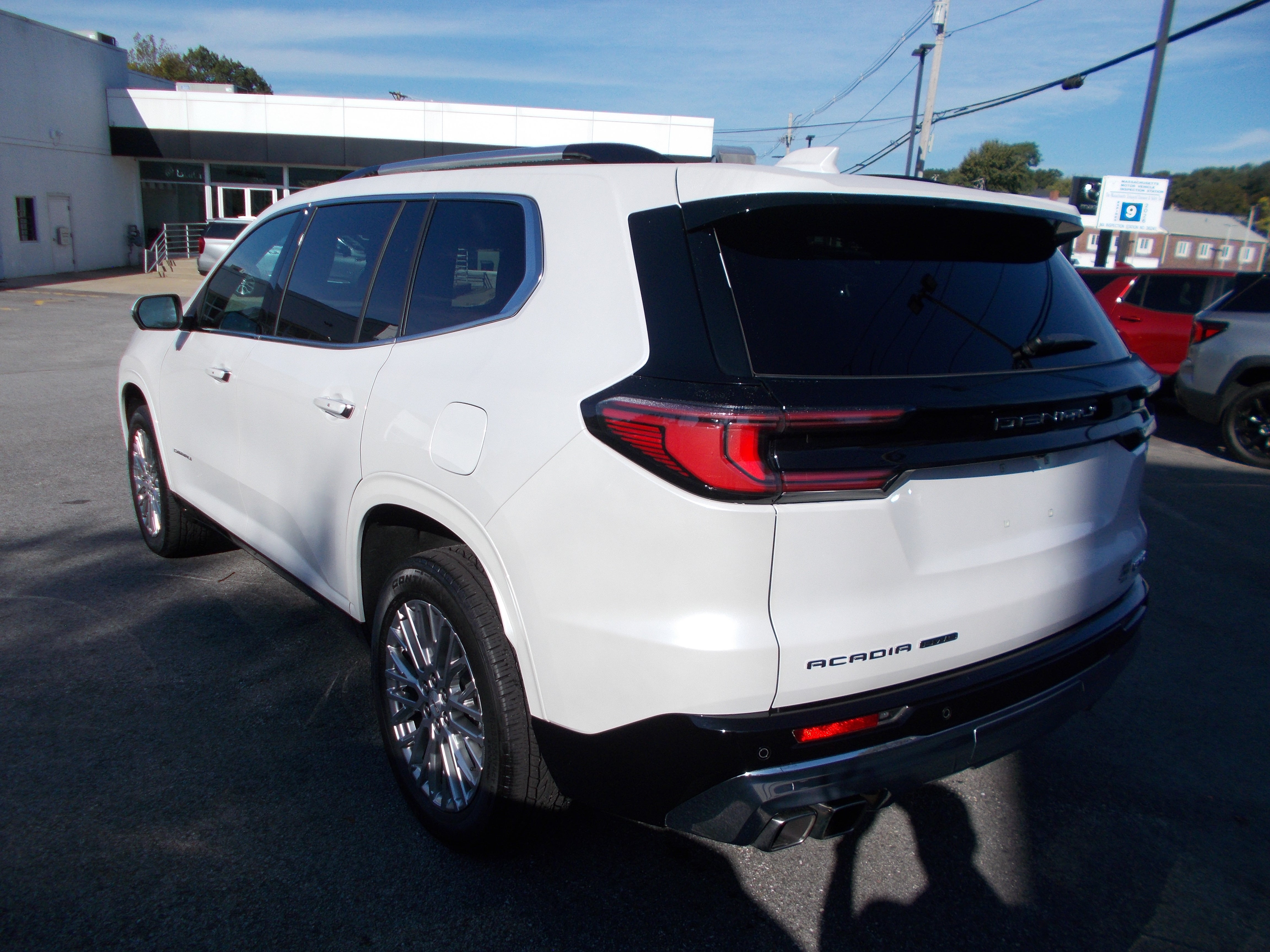 2024 GMC Acadia Denali