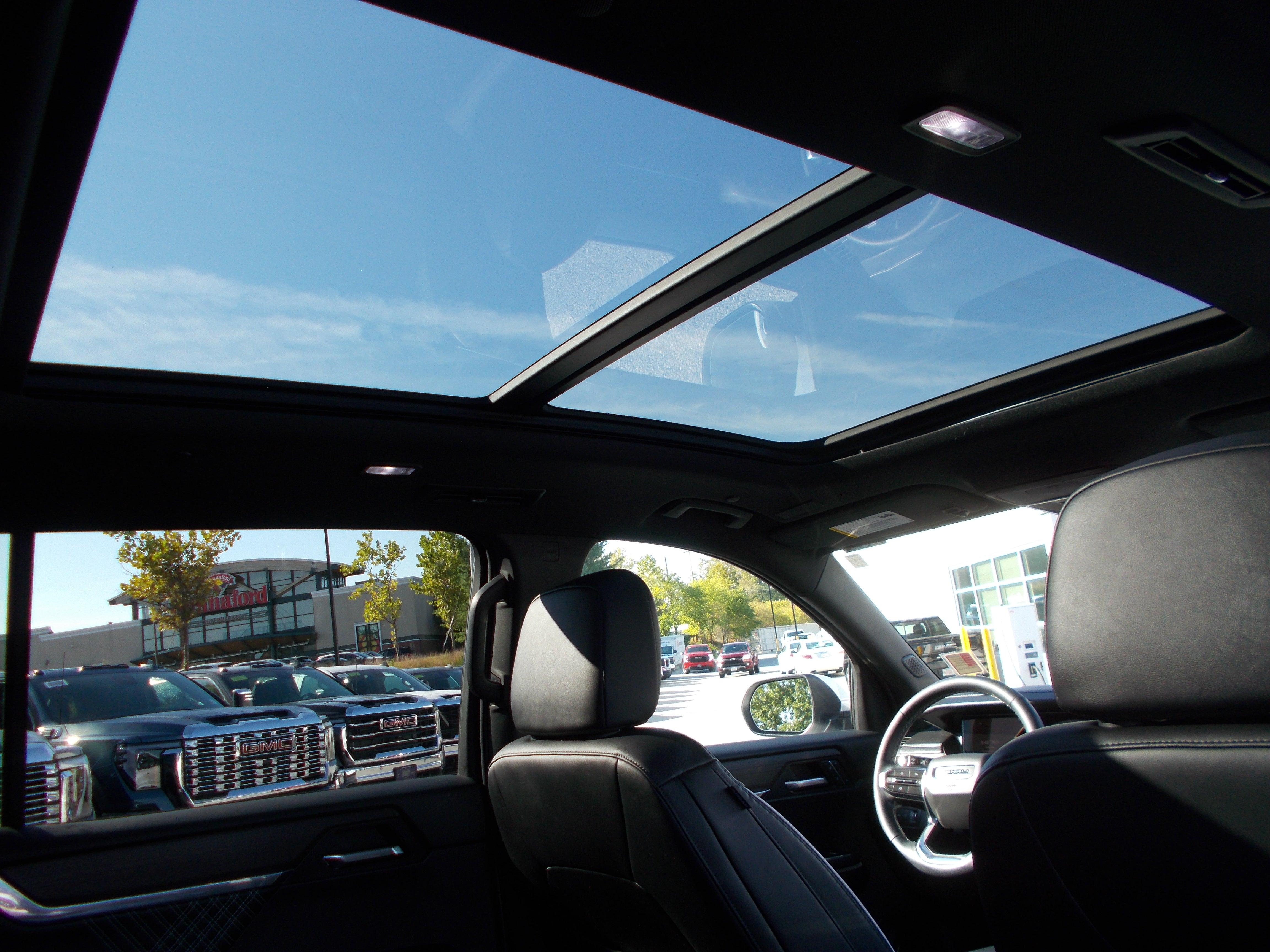 2024 GMC Acadia Denali