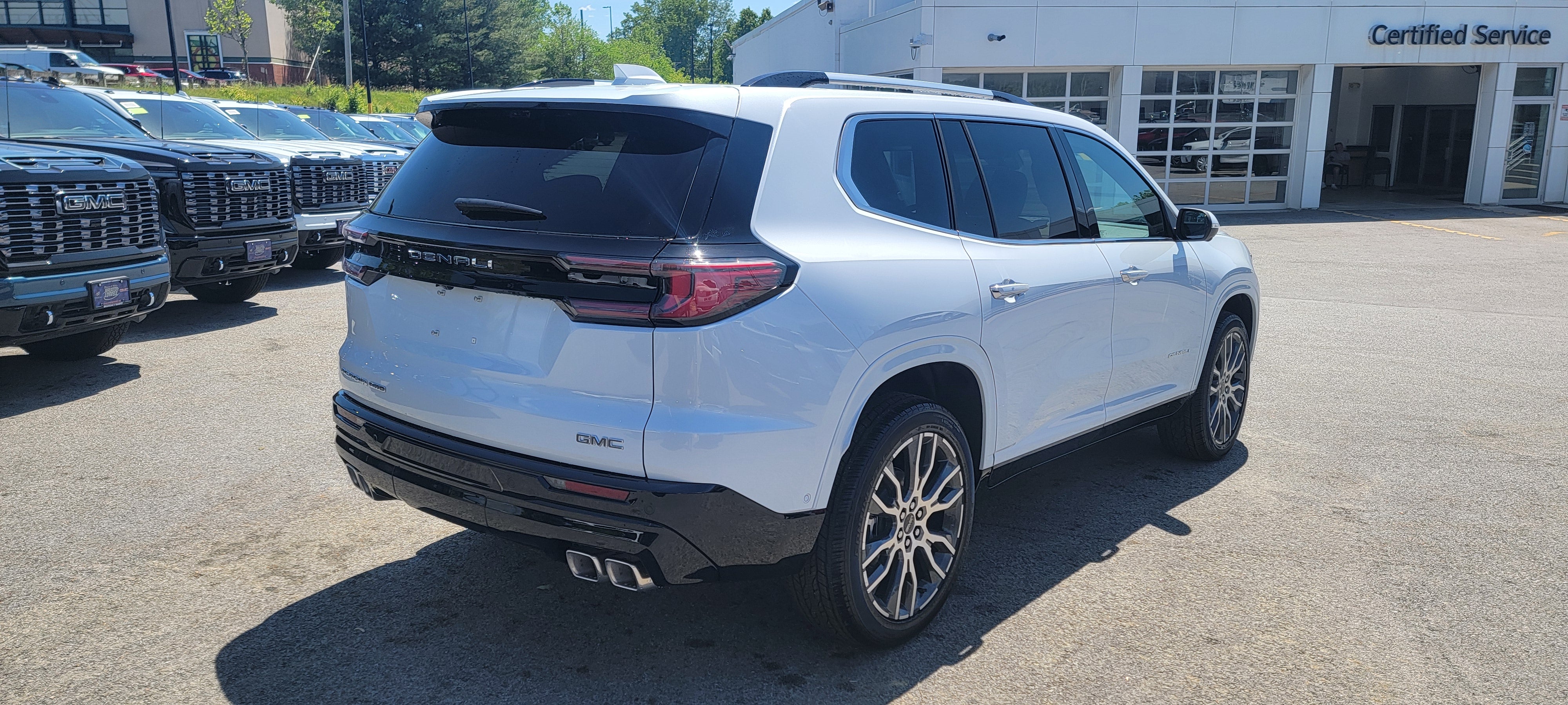 2026 GMC Acadia Denali Ultimate