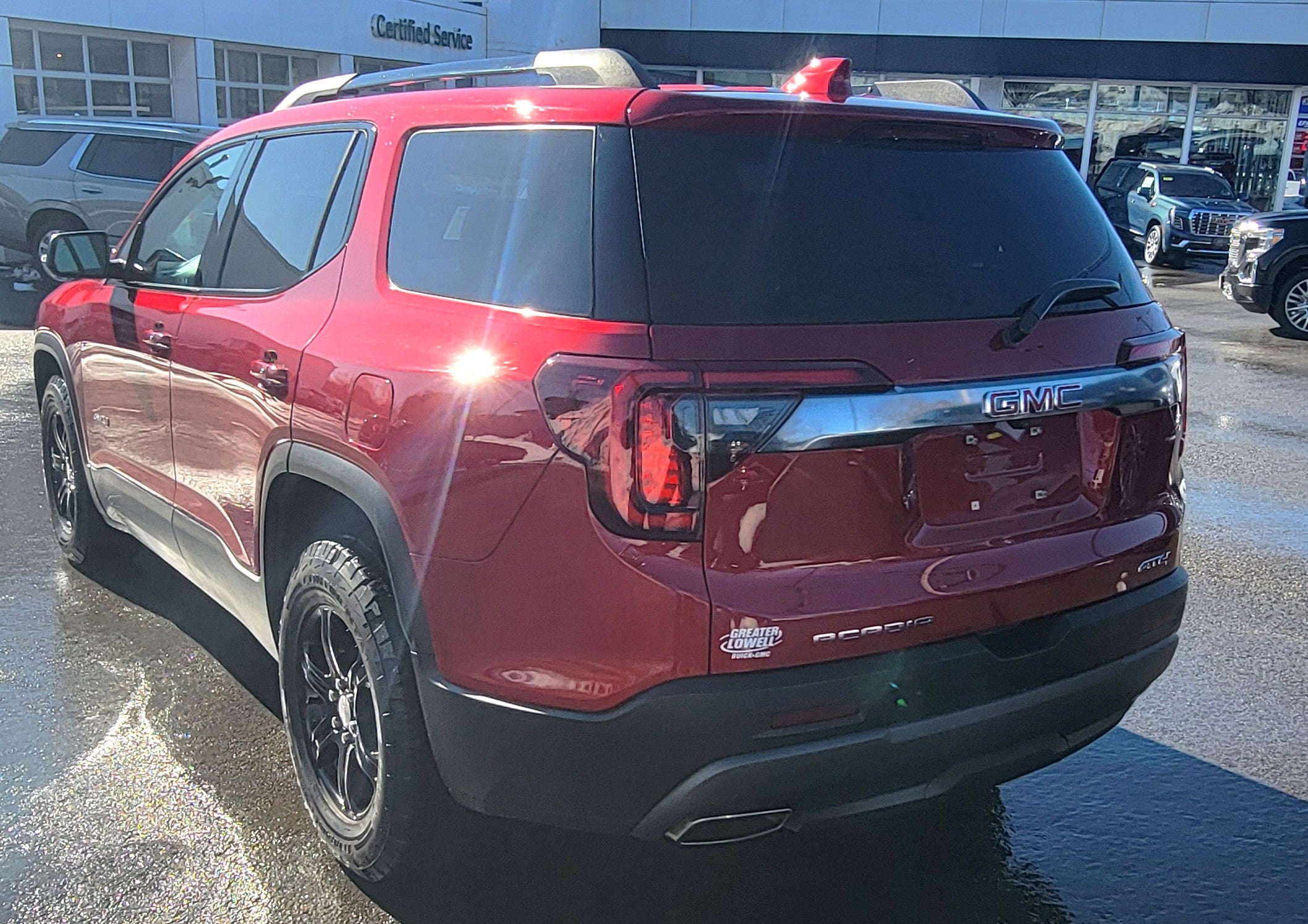 2023 GMC Acadia AT4