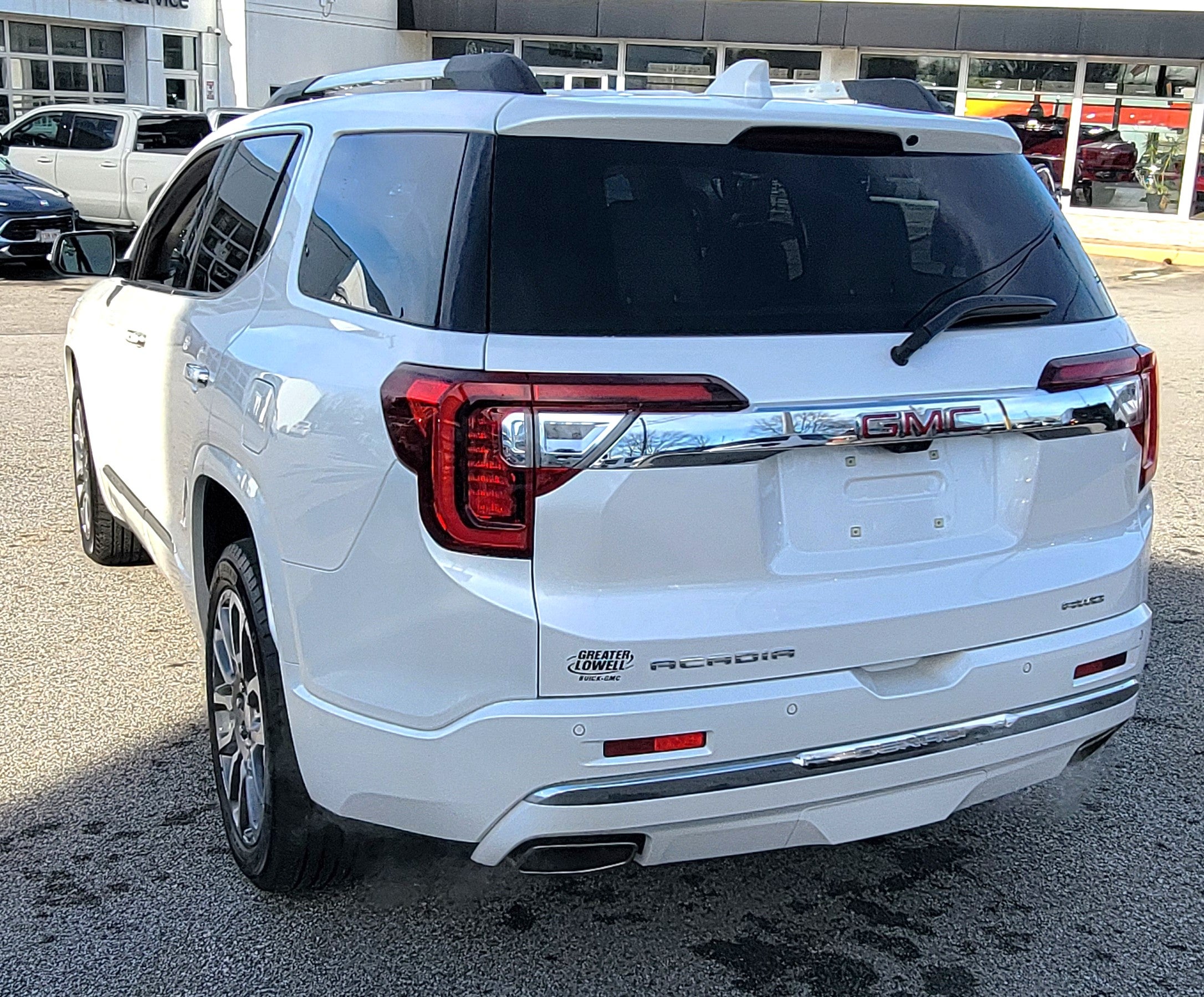 2023 GMC Acadia Denali