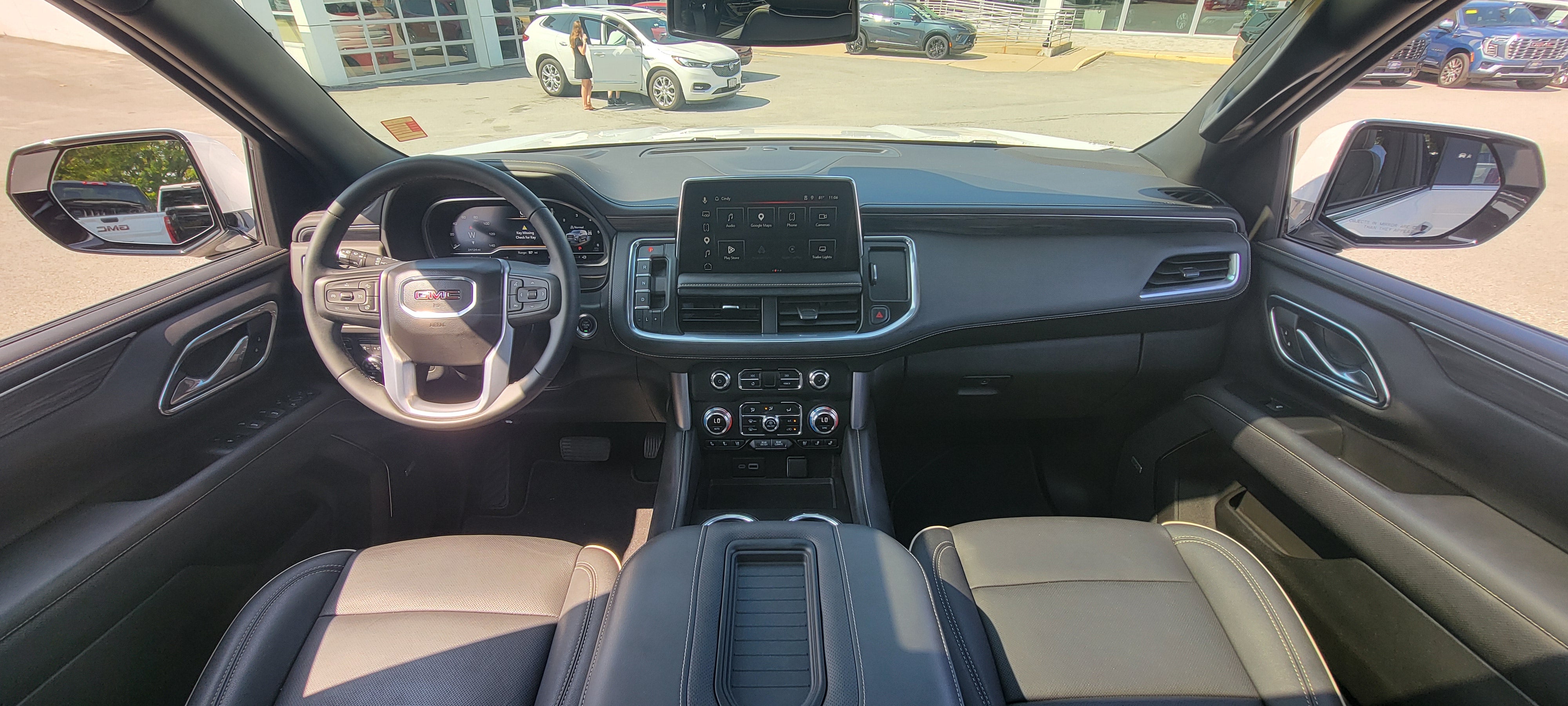 2023 GMC Yukon SLT