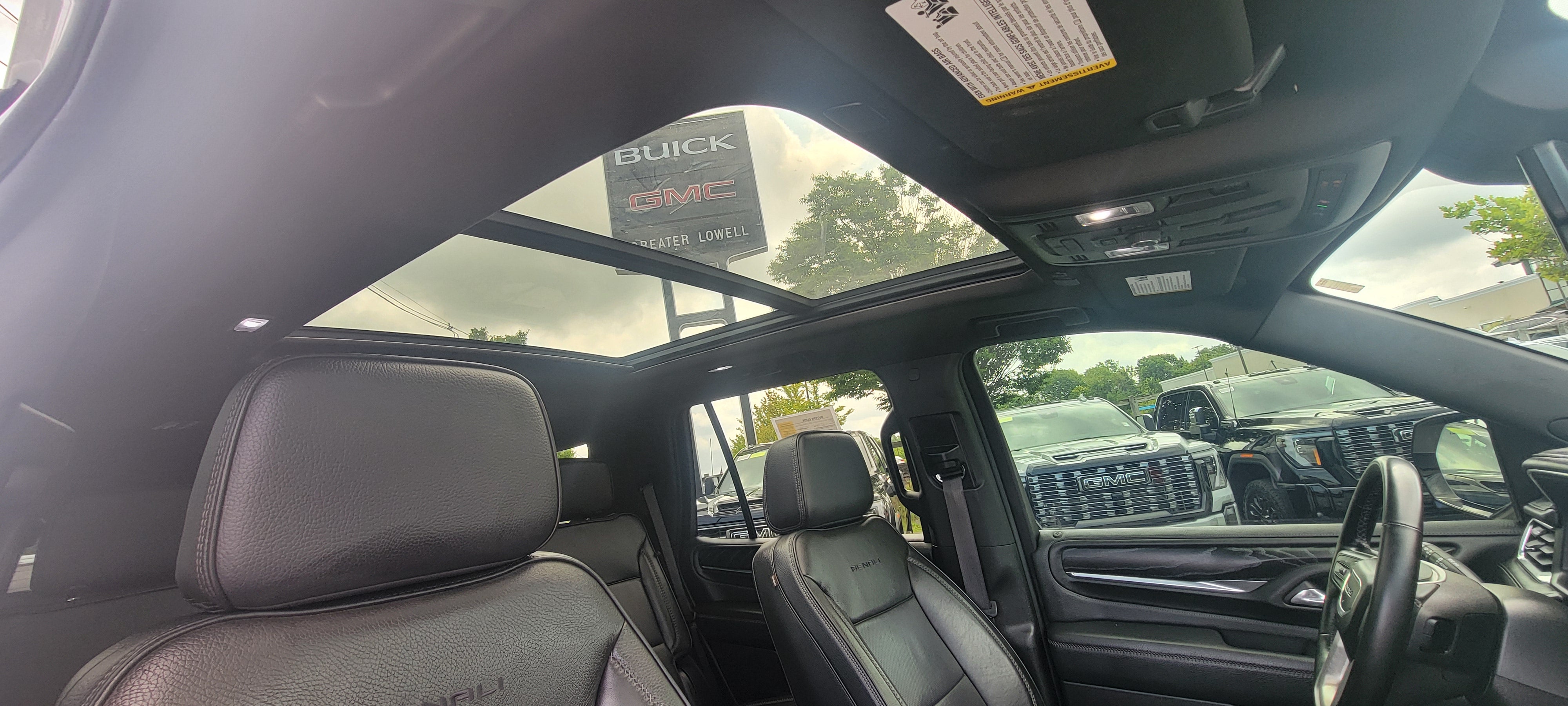2023 GMC Yukon Denali