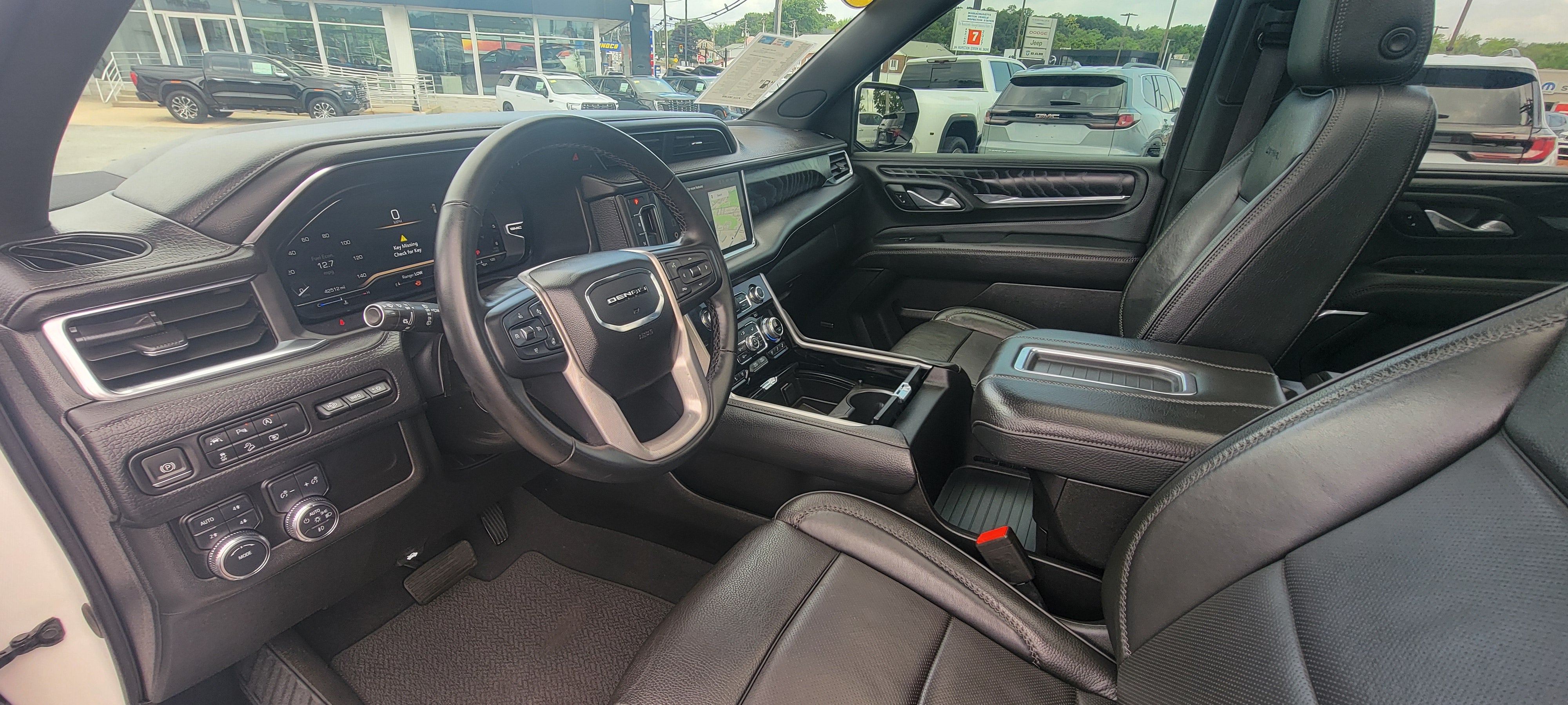 2023 GMC Yukon Denali