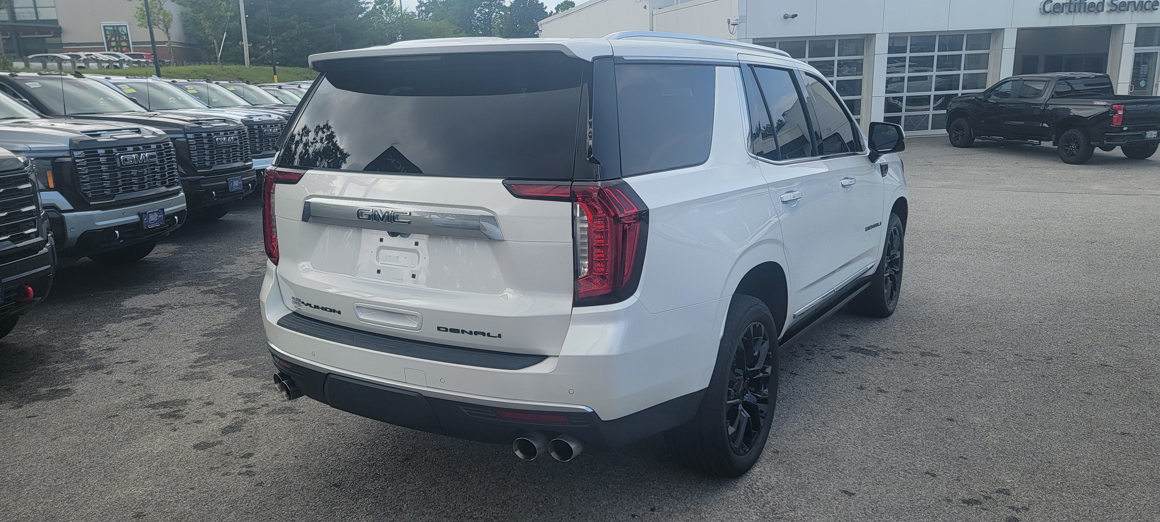 2023 GMC Yukon Denali