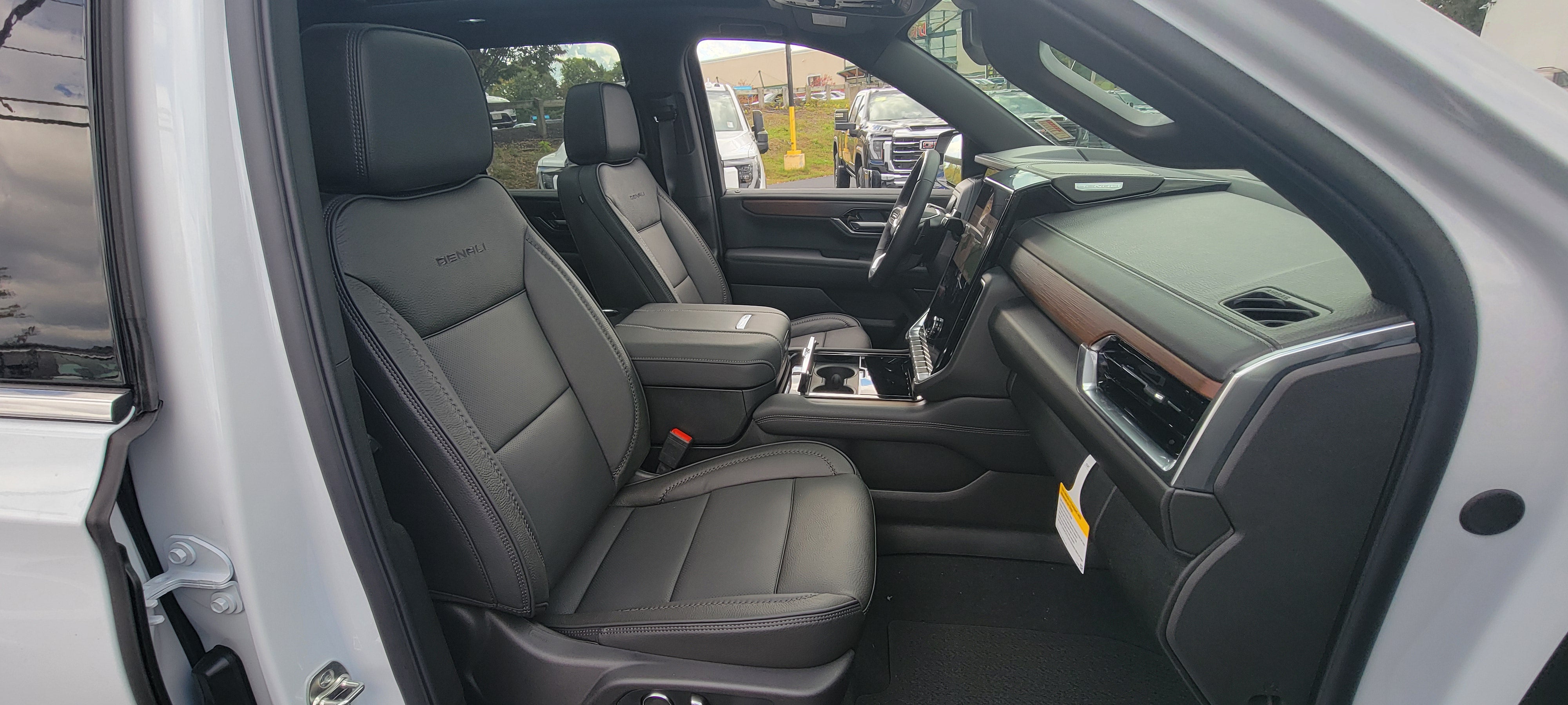 2027 GMC Yukon Denali