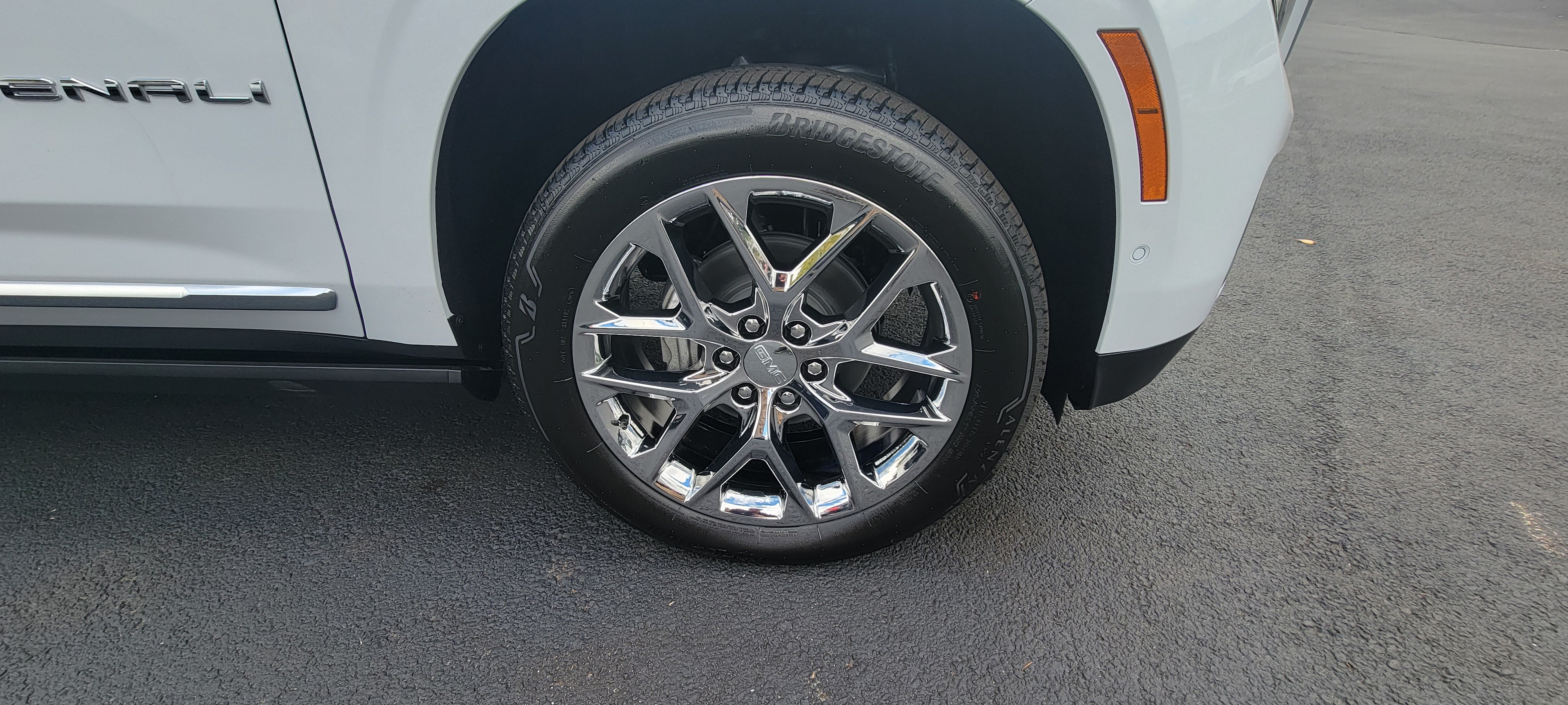 2027 GMC Yukon Denali