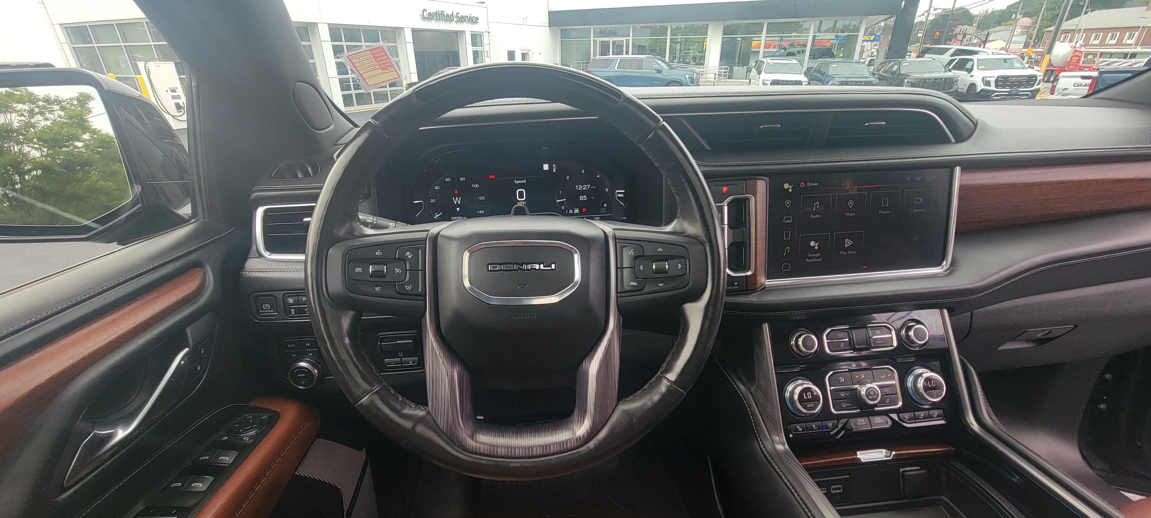 2023 GMC Yukon Denali Ultimate