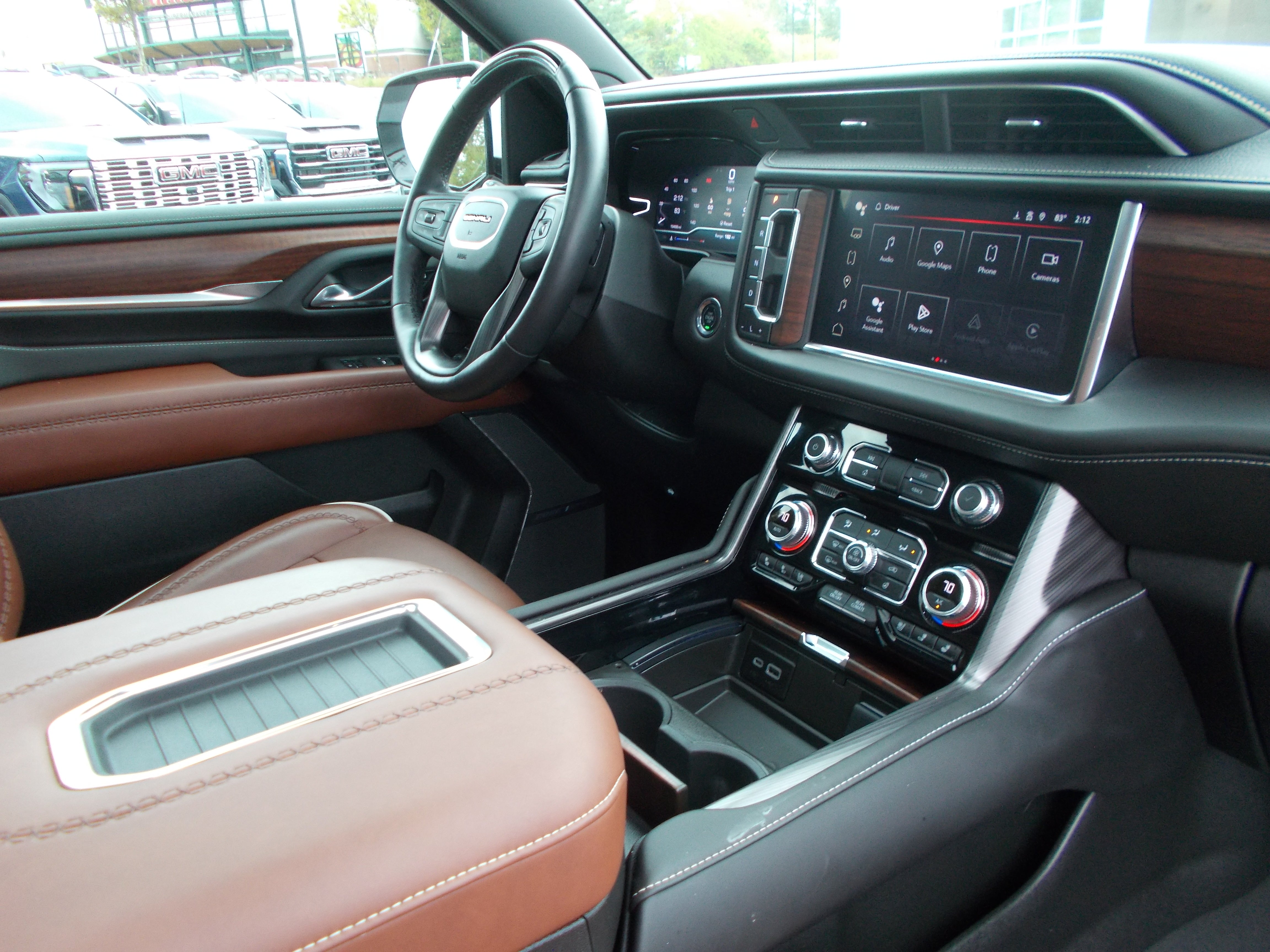 2023 GMC Yukon Denali Ultimate