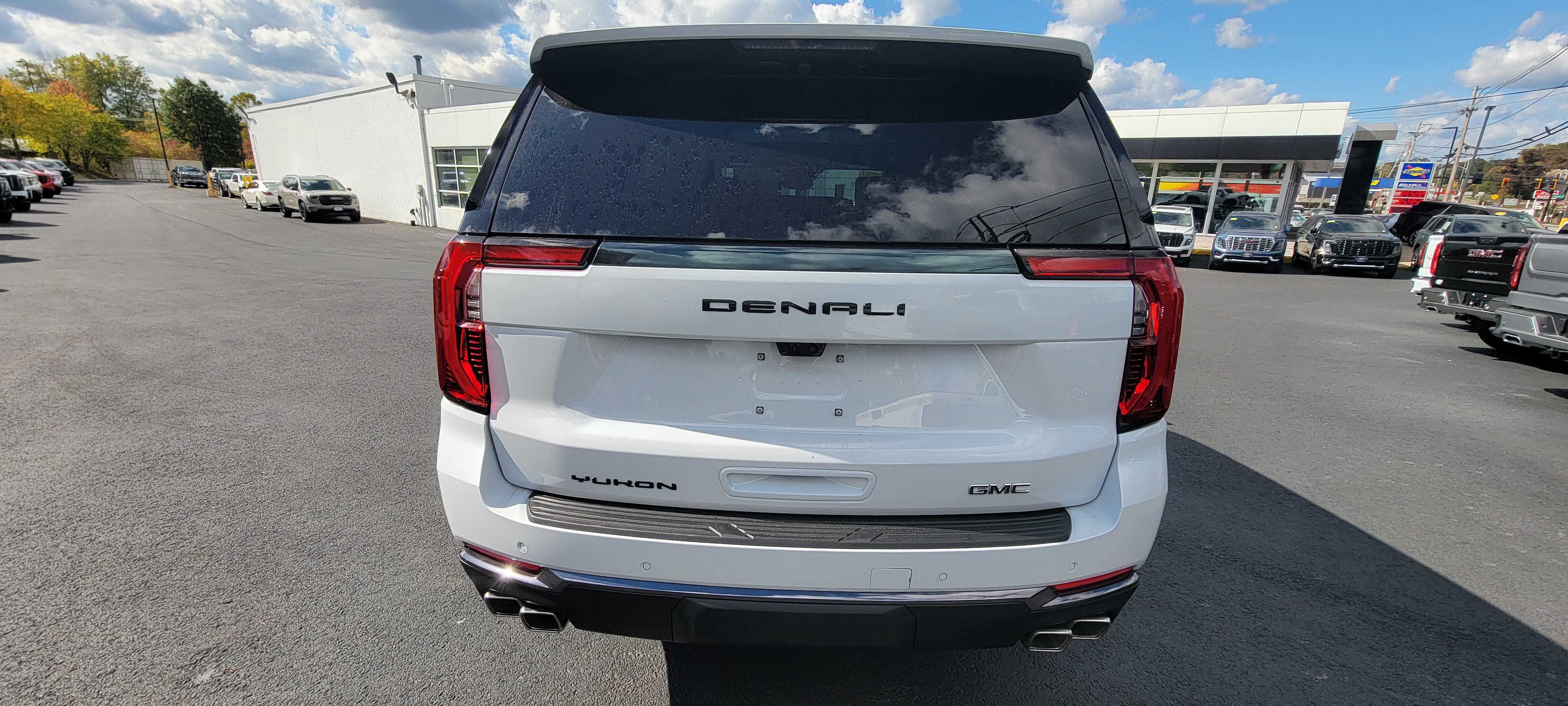 2027 GMC Yukon Denali Ultimate