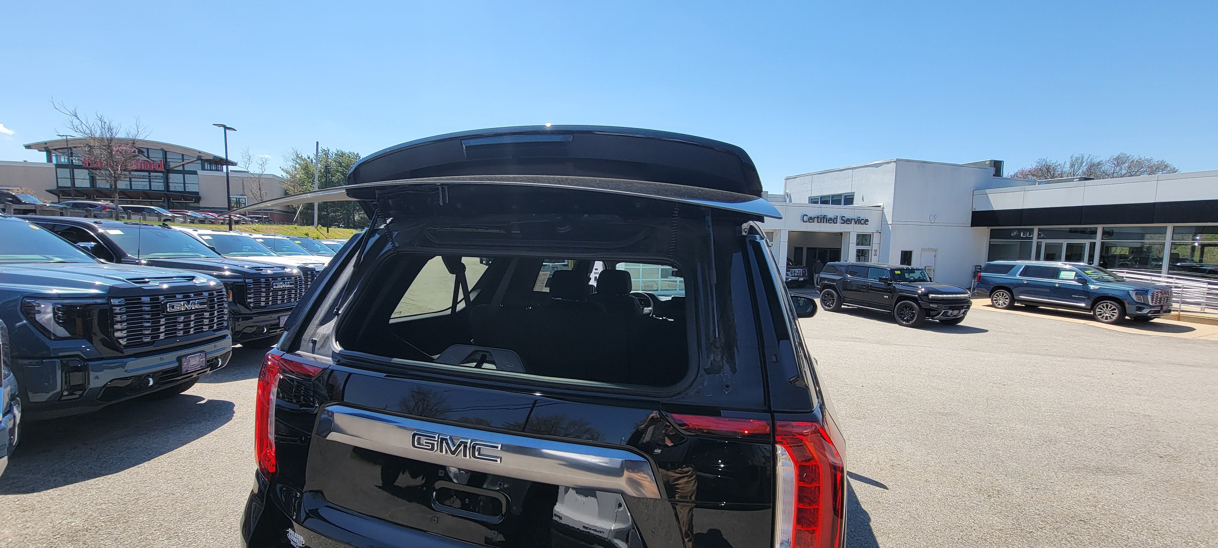 2024 GMC Yukon XL AT4
