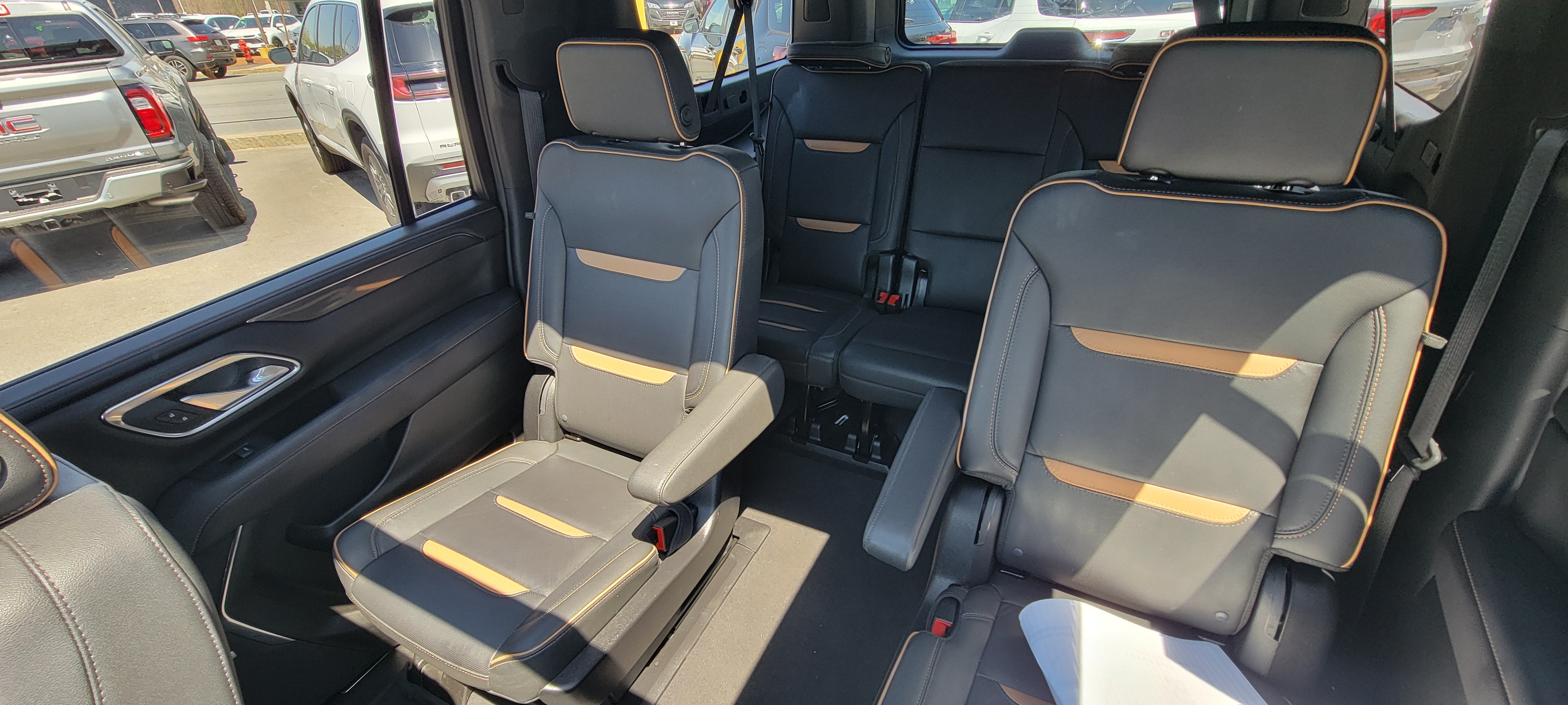 2024 GMC Yukon XL AT4