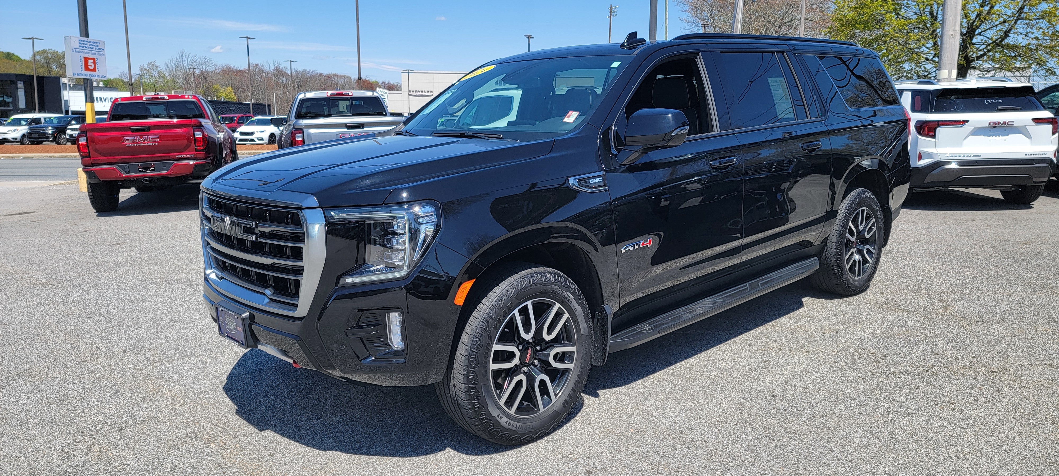 2024 GMC Yukon XL AT4