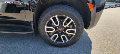 2024 GMC Yukon XL AT4
