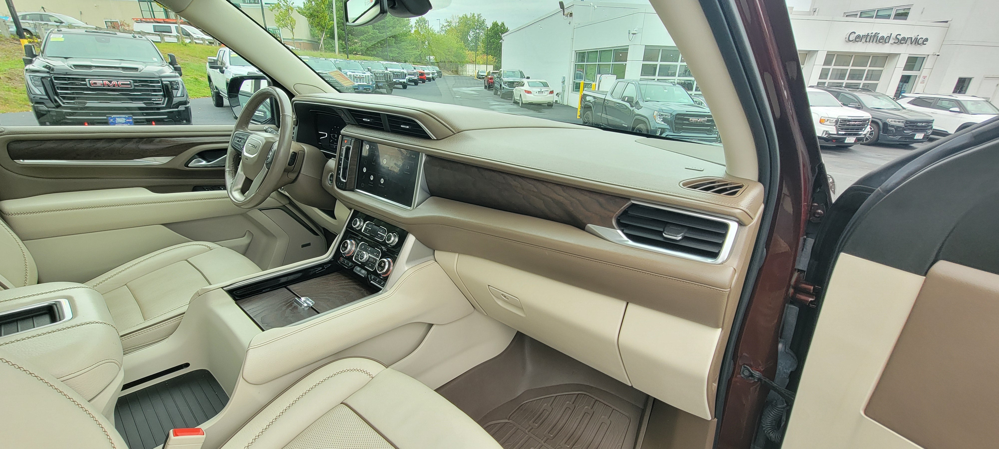 2022 GMC Yukon XL Denali