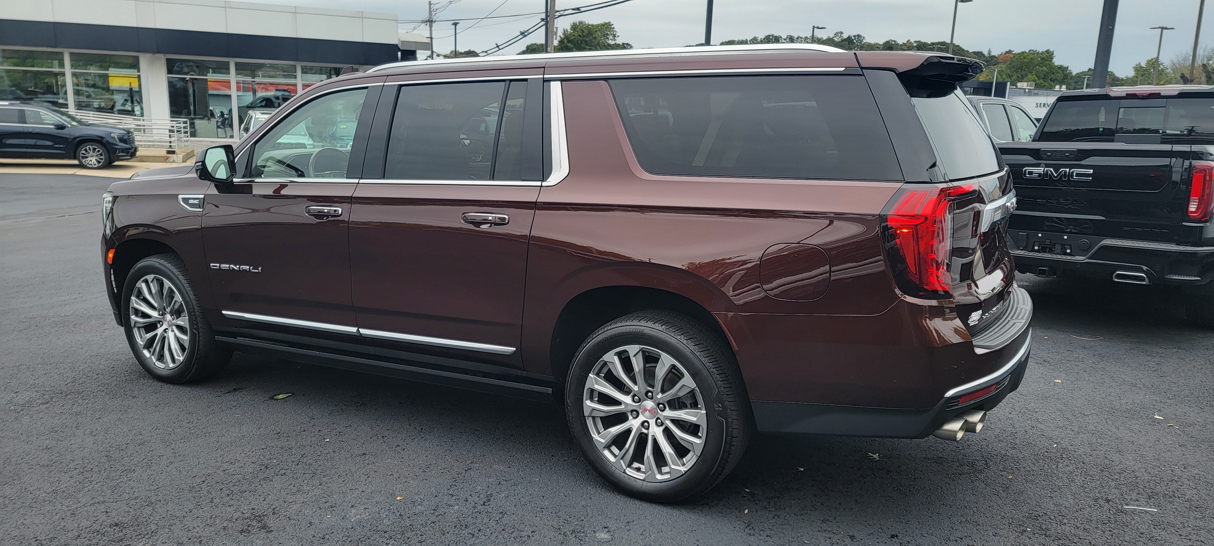 2022 GMC Yukon XL Denali