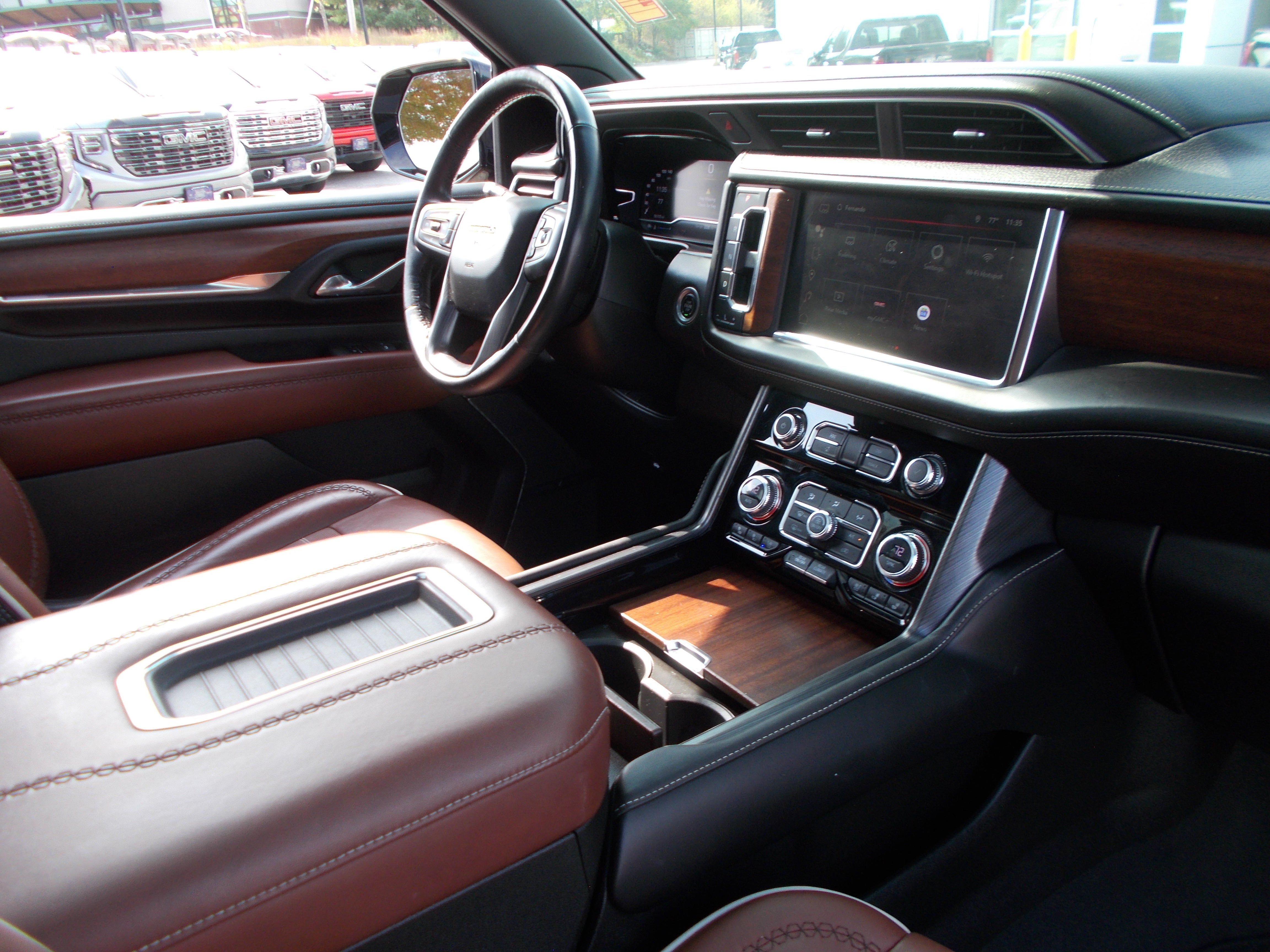 2023 GMC Yukon XL Denali Ultimate