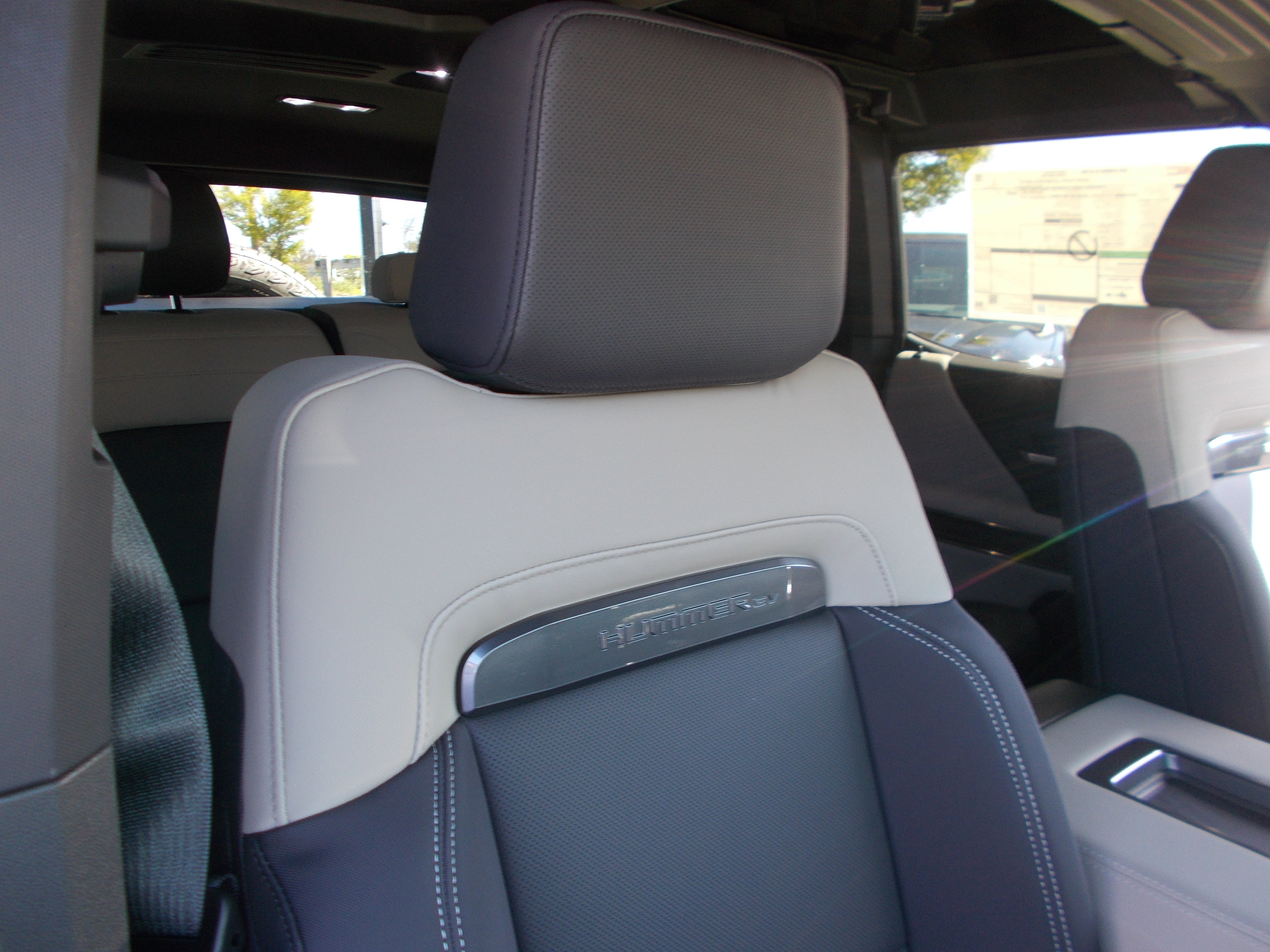 2026 GMC HUMMER EV SUV 2X