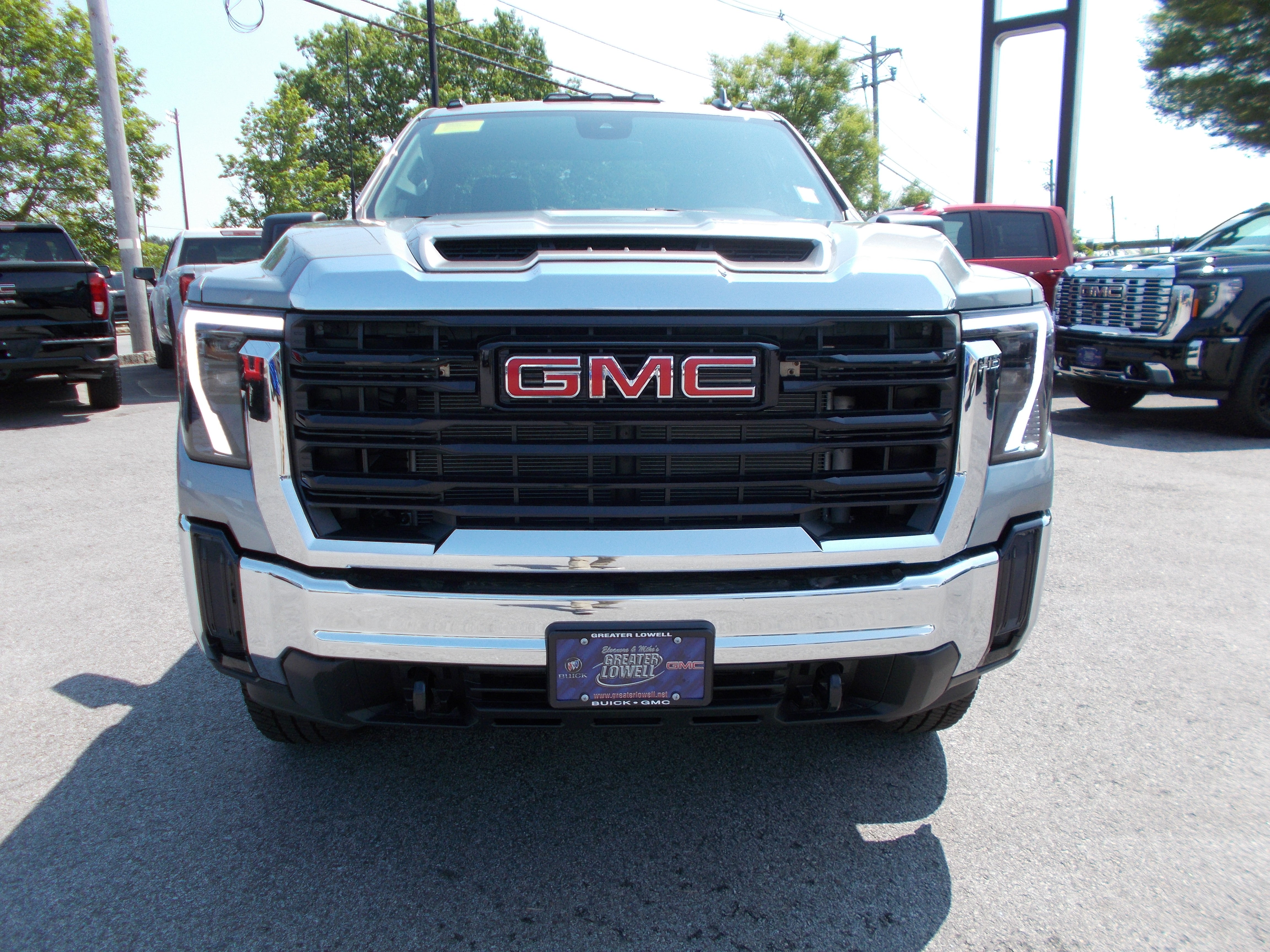 2025 GMC Sierra 2500 HD Pro