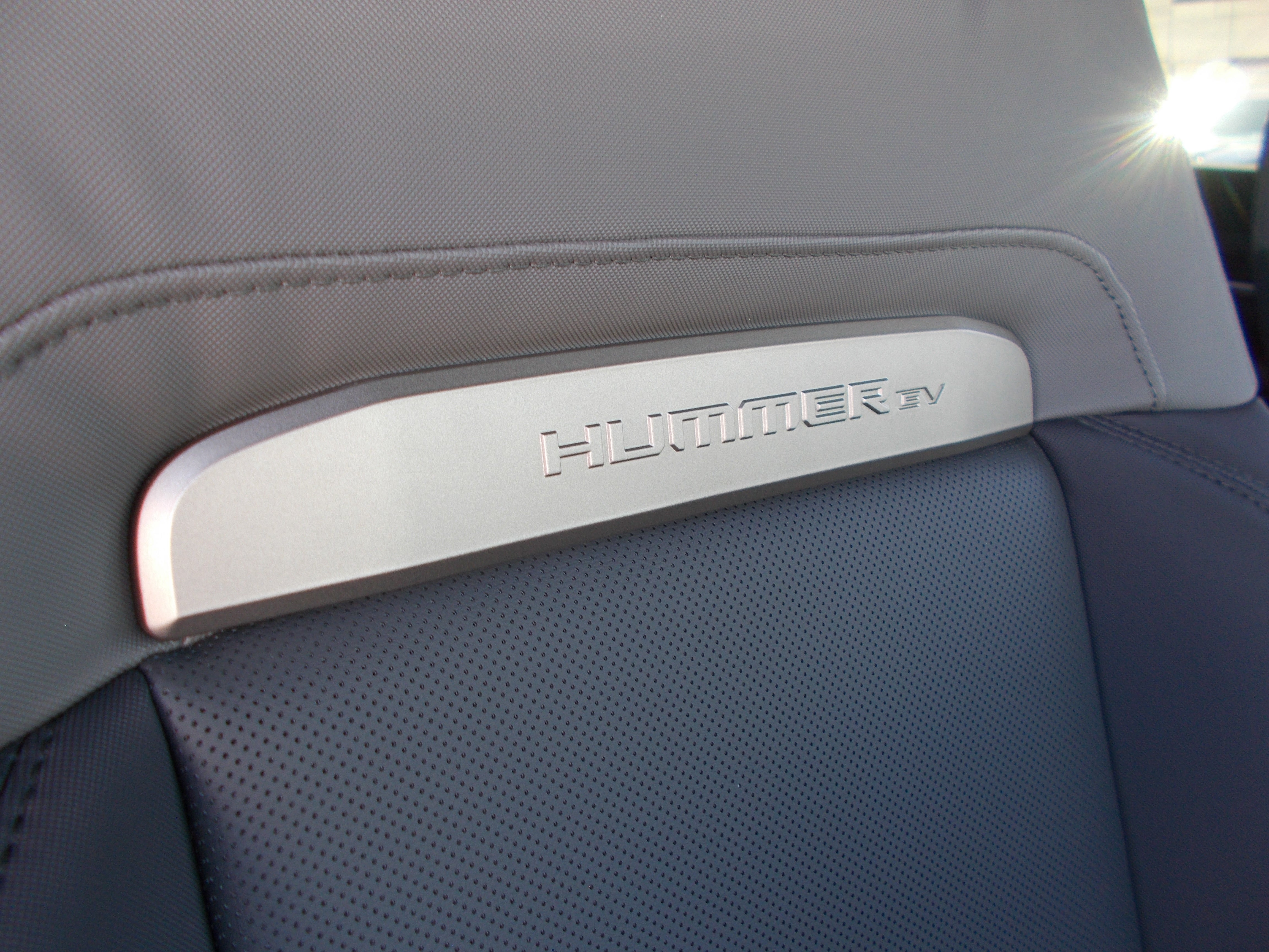 2025 GMC HUMMER EV Pickup 2X