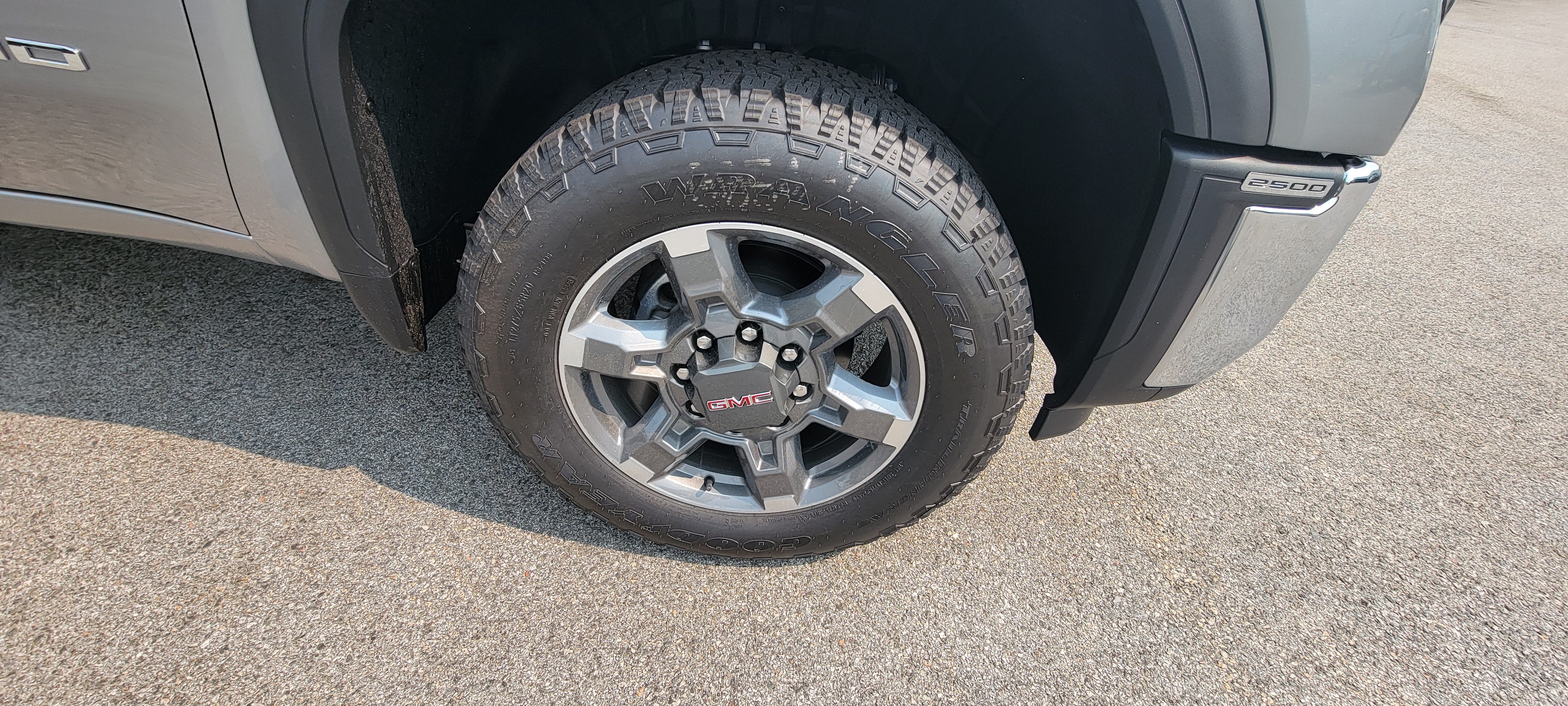 2026 GMC Sierra 2500 HD SLE