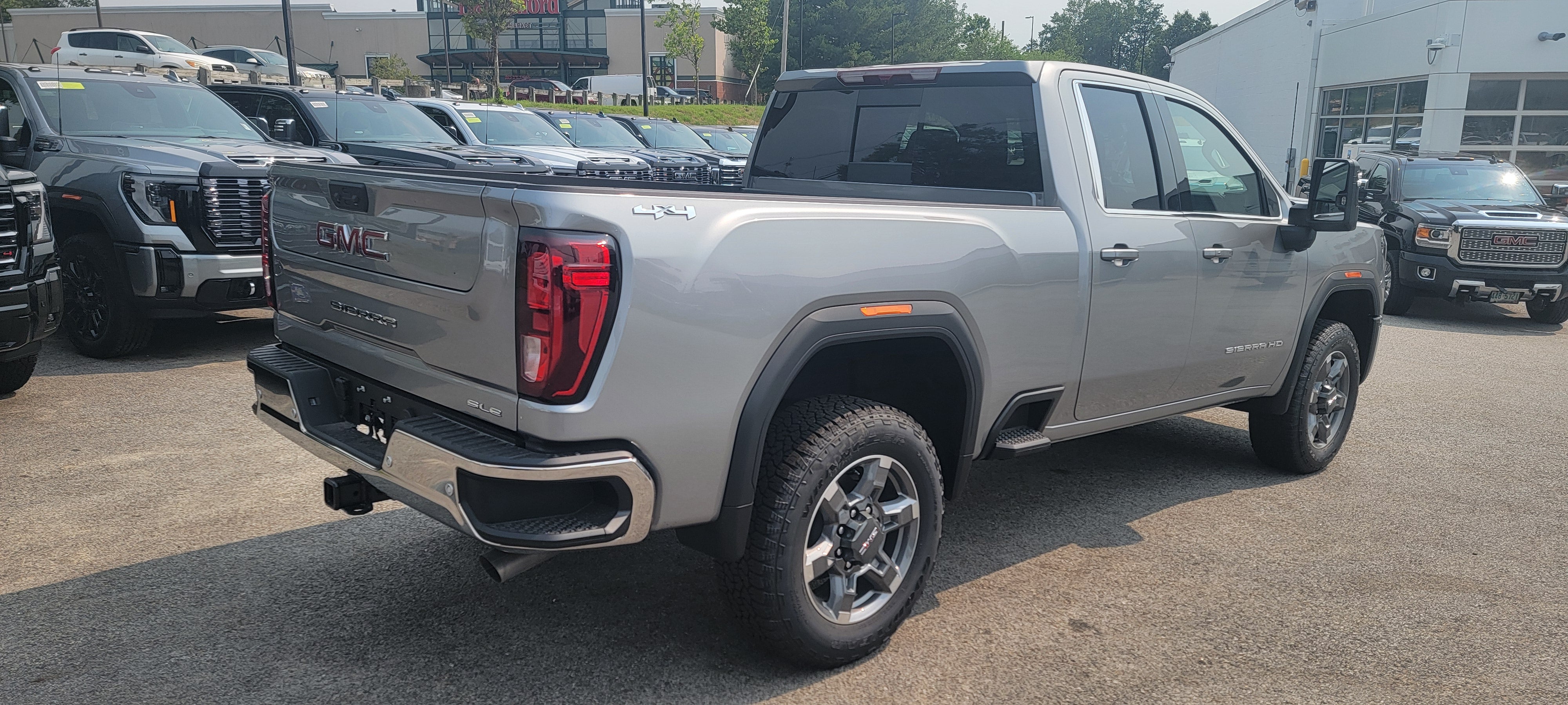 2026 GMC Sierra 2500 HD SLE