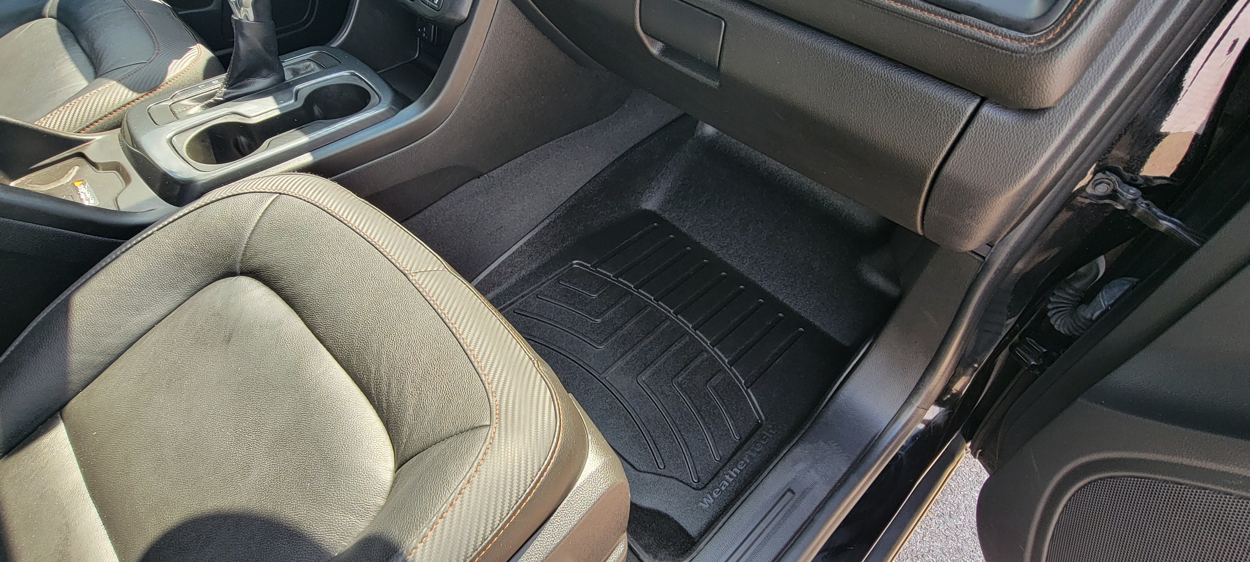 2022 GMC Canyon AT4 - Leather