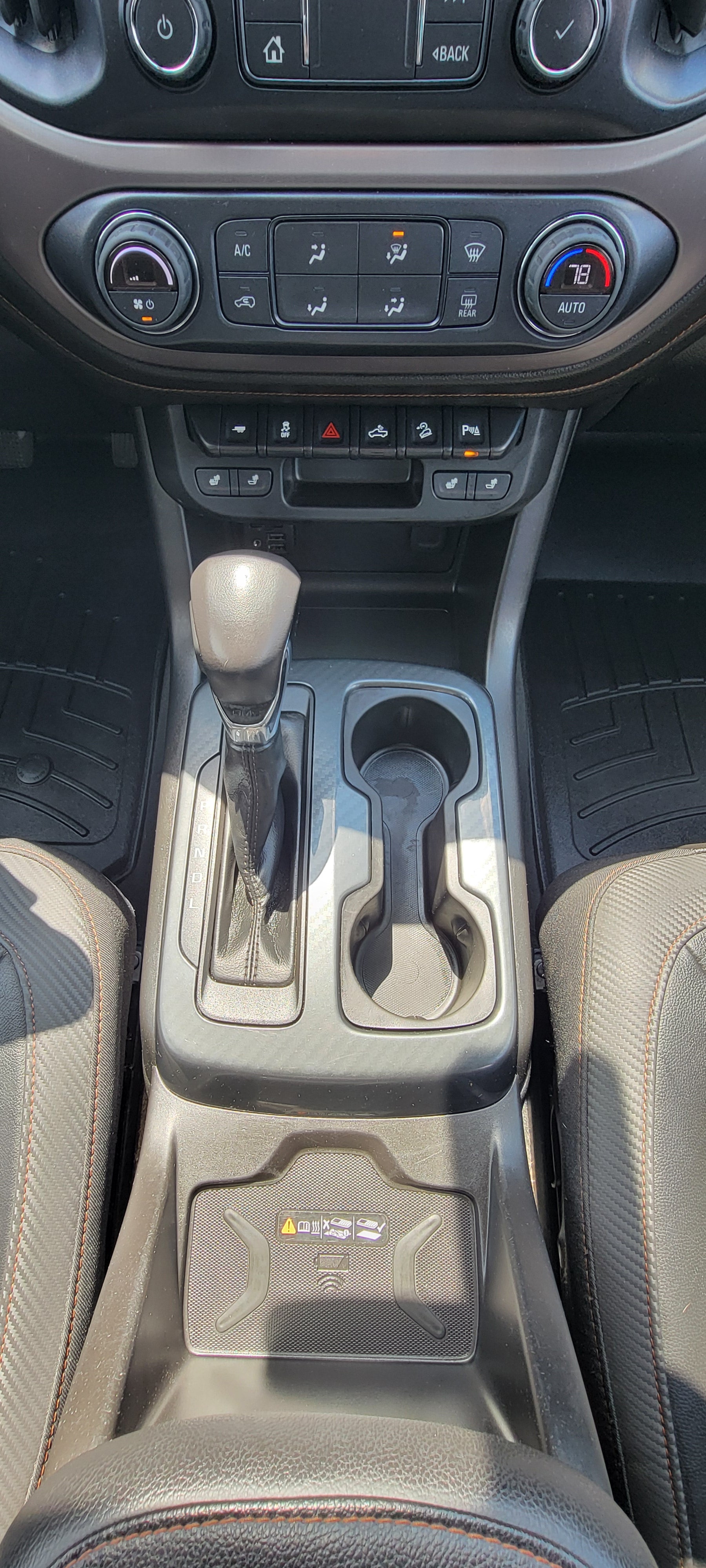2022 GMC Canyon AT4 - Leather