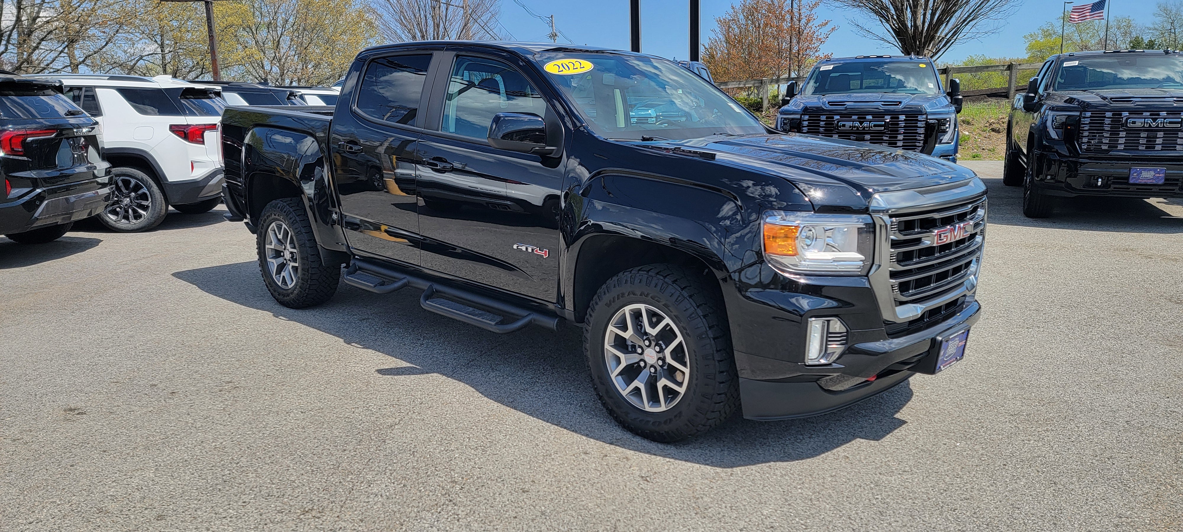 2022 GMC Canyon AT4 - Leather