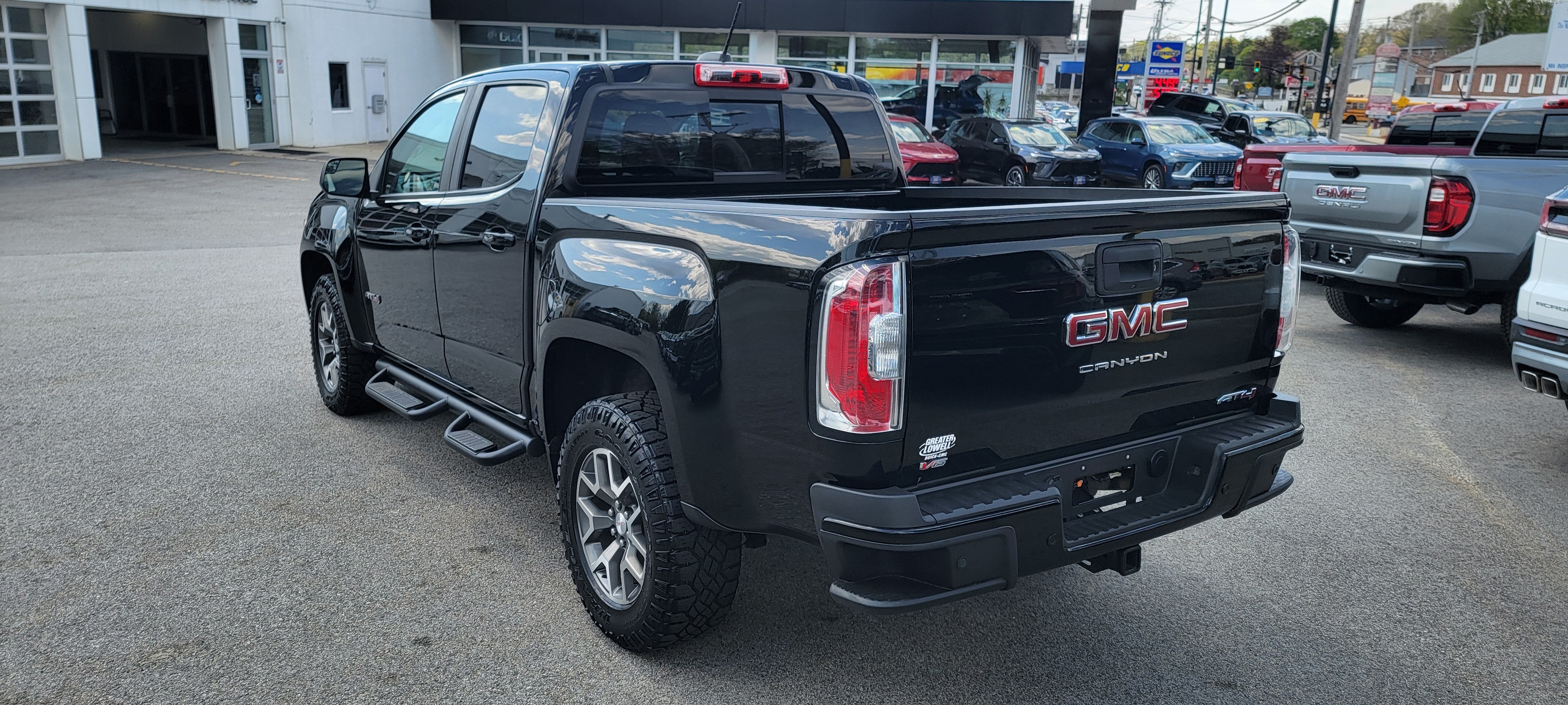 2022 GMC Canyon AT4 - Leather