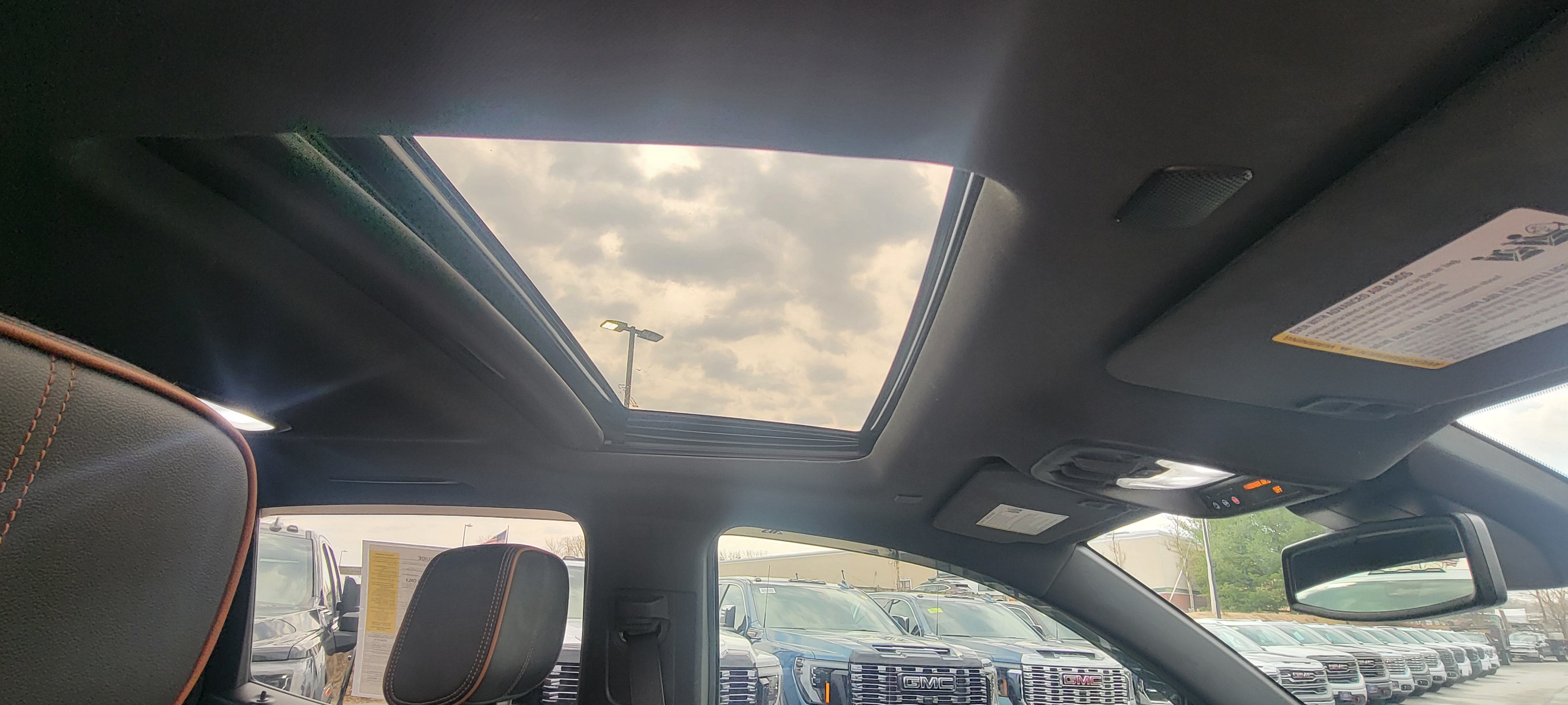 2023 GMC Canyon AT4