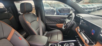 2023 GMC Canyon AT4