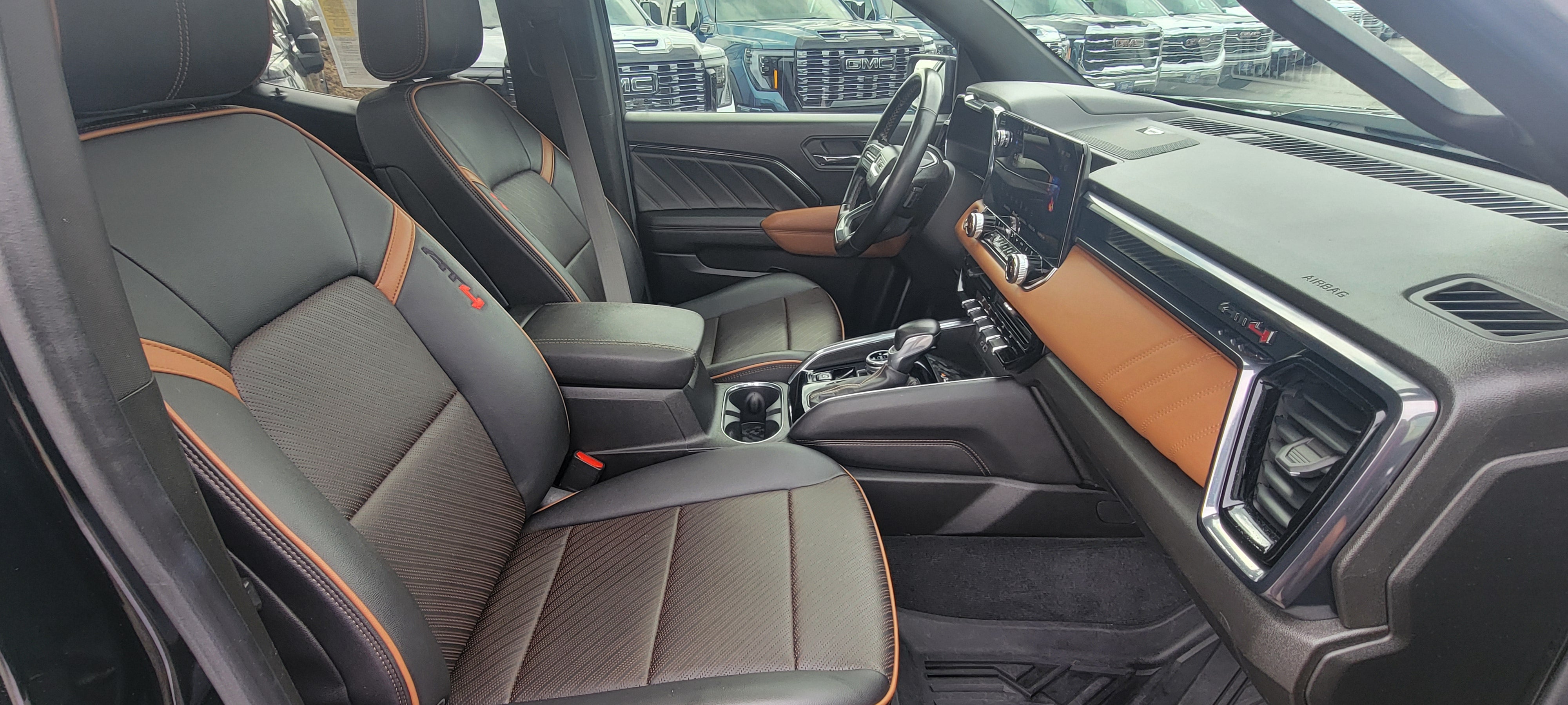 2023 GMC Canyon AT4