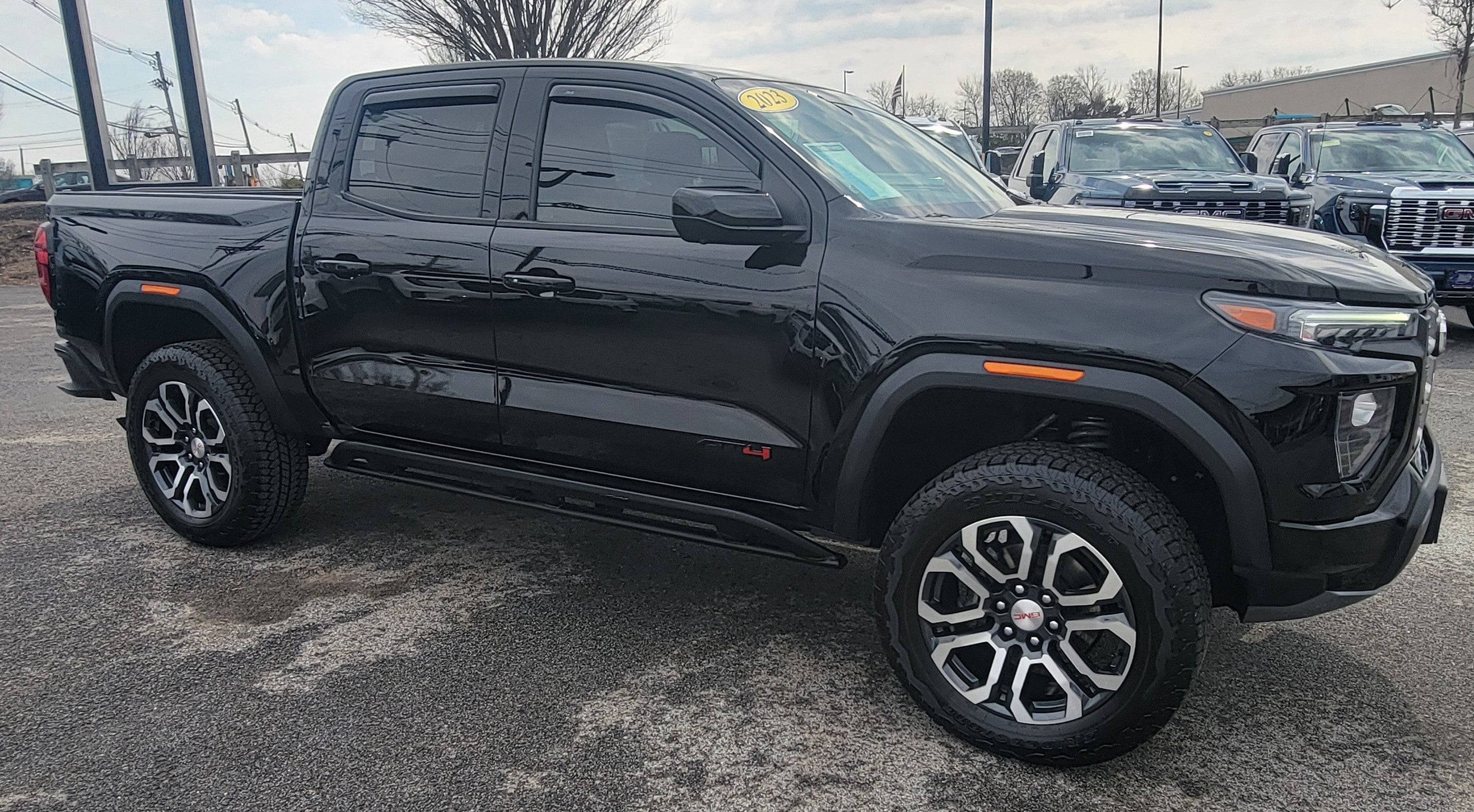 2023 GMC Canyon AT4