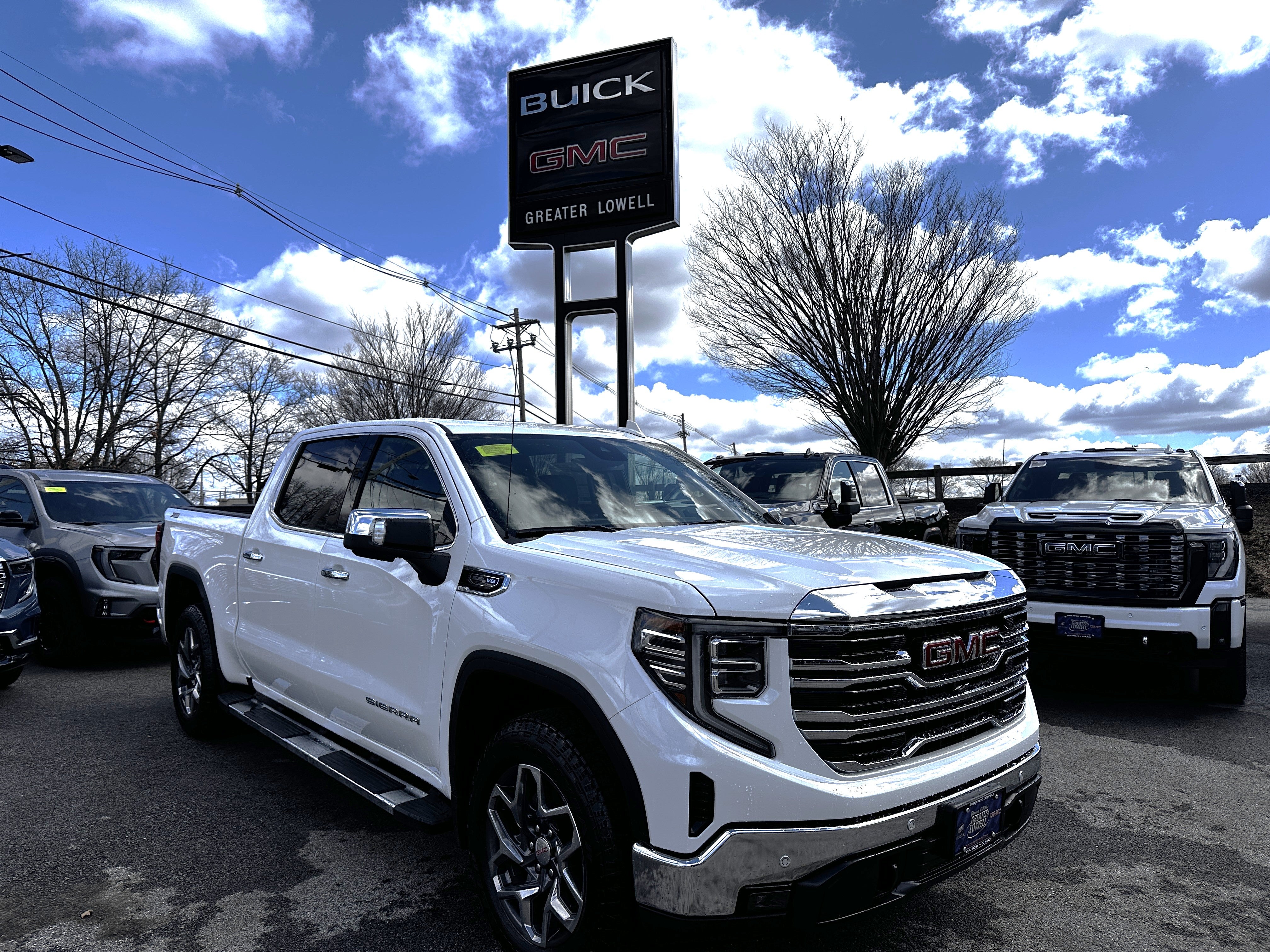 2026 GMC Sierra 1500 SLT