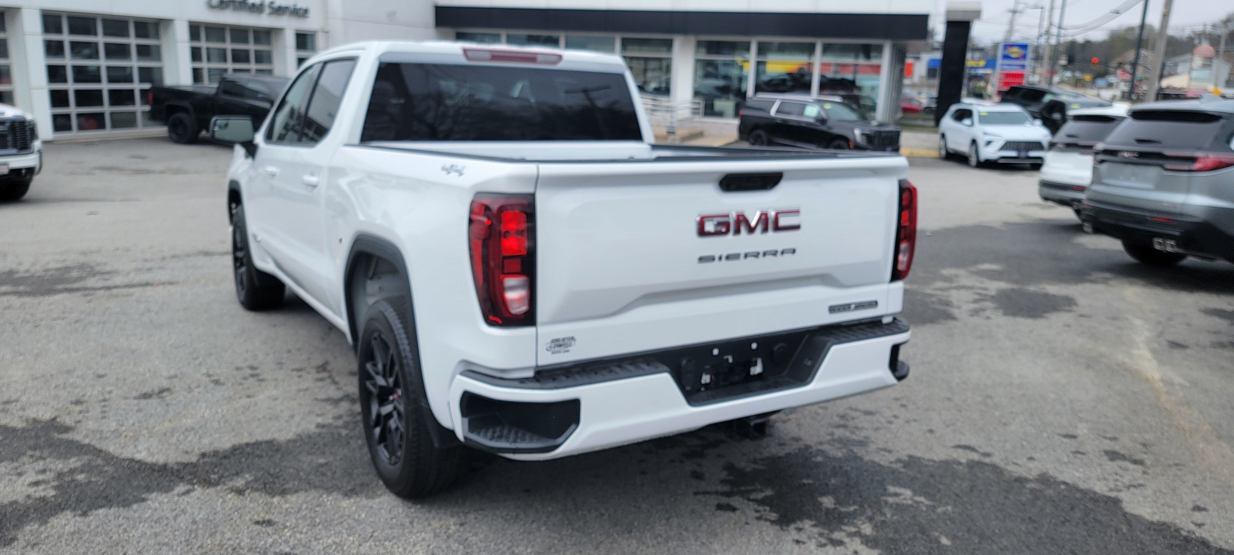 2026 GMC Sierra 1500 Elevation