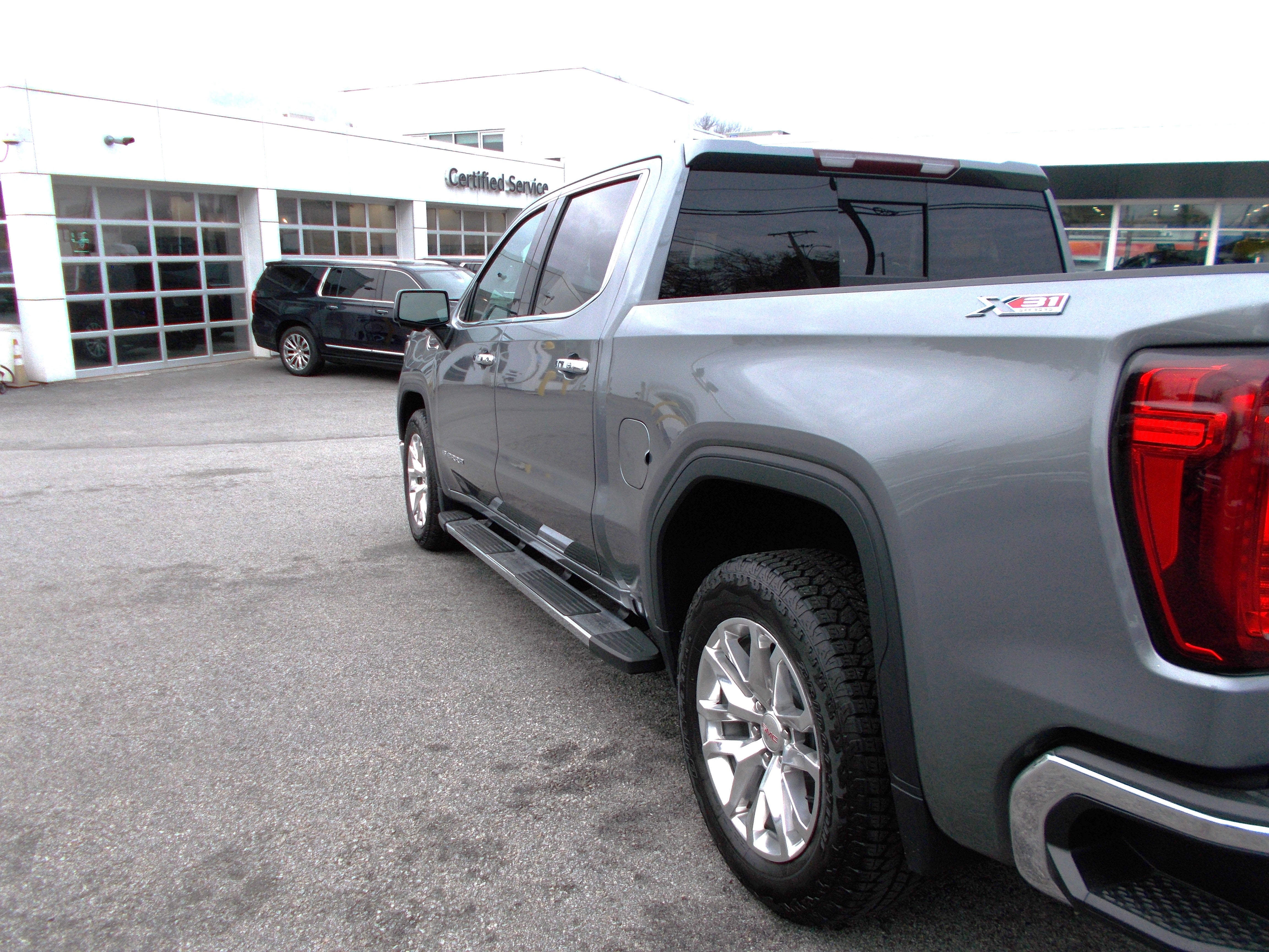 2021 GMC Sierra 1500 SLT
