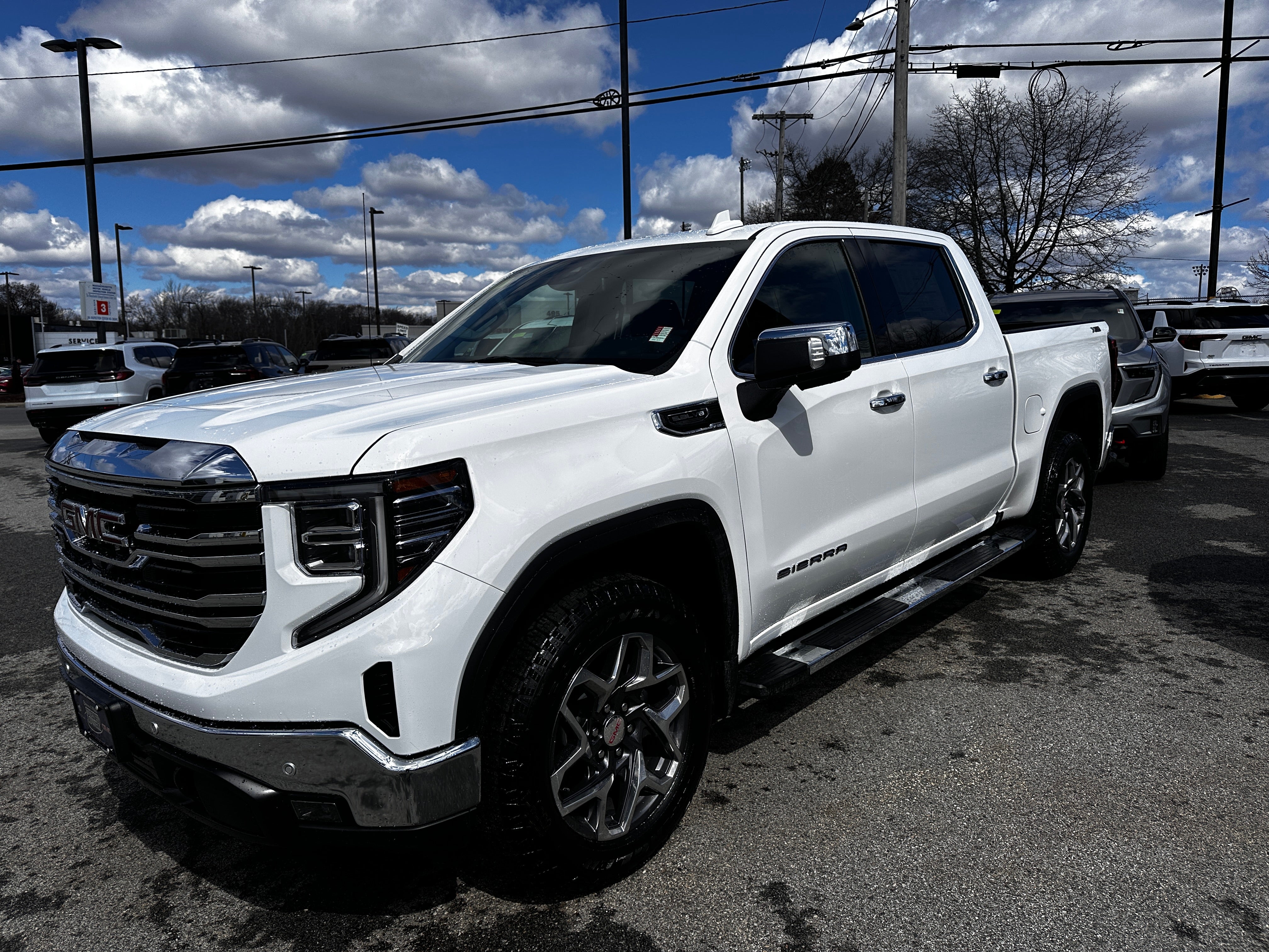 2026 GMC Sierra 1500 SLT