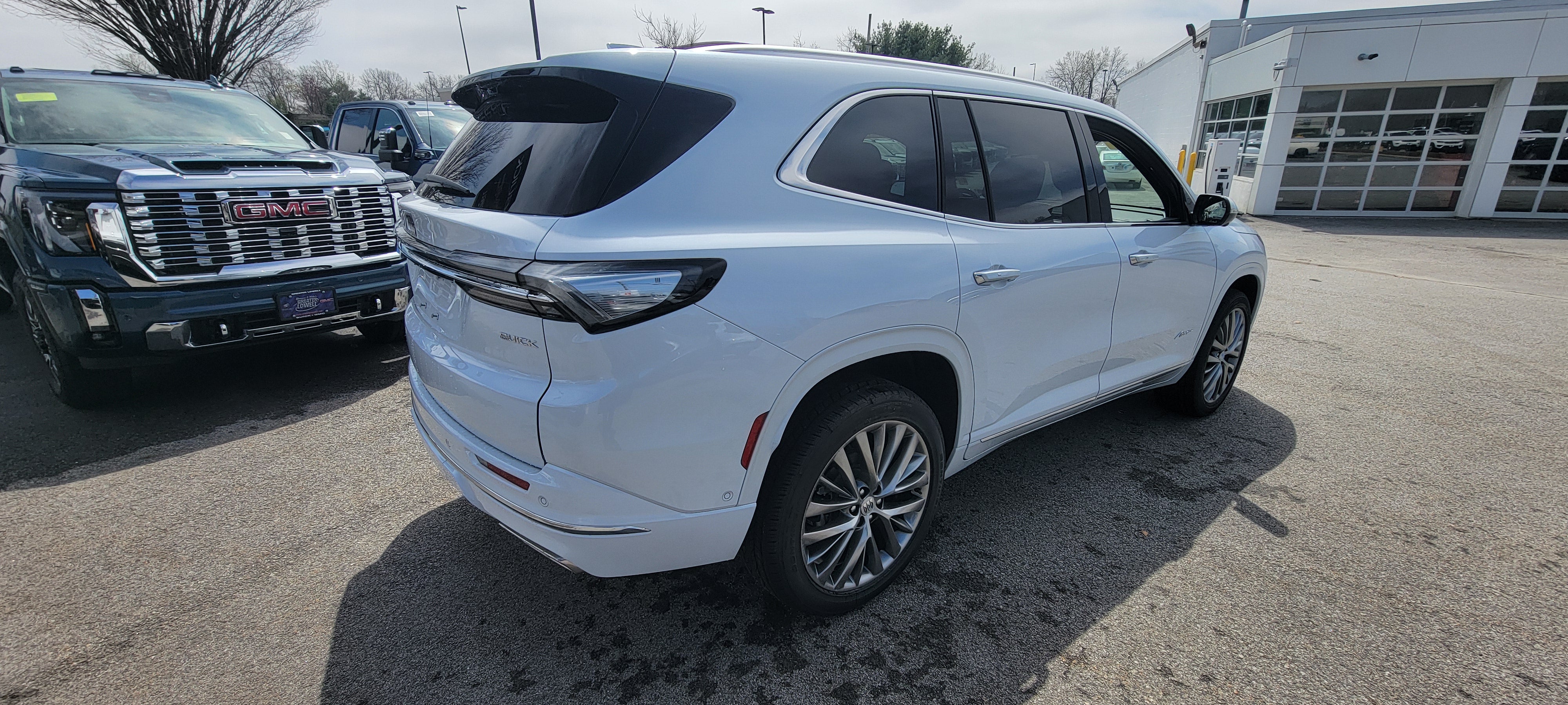 2026 Buick Enclave Avenir